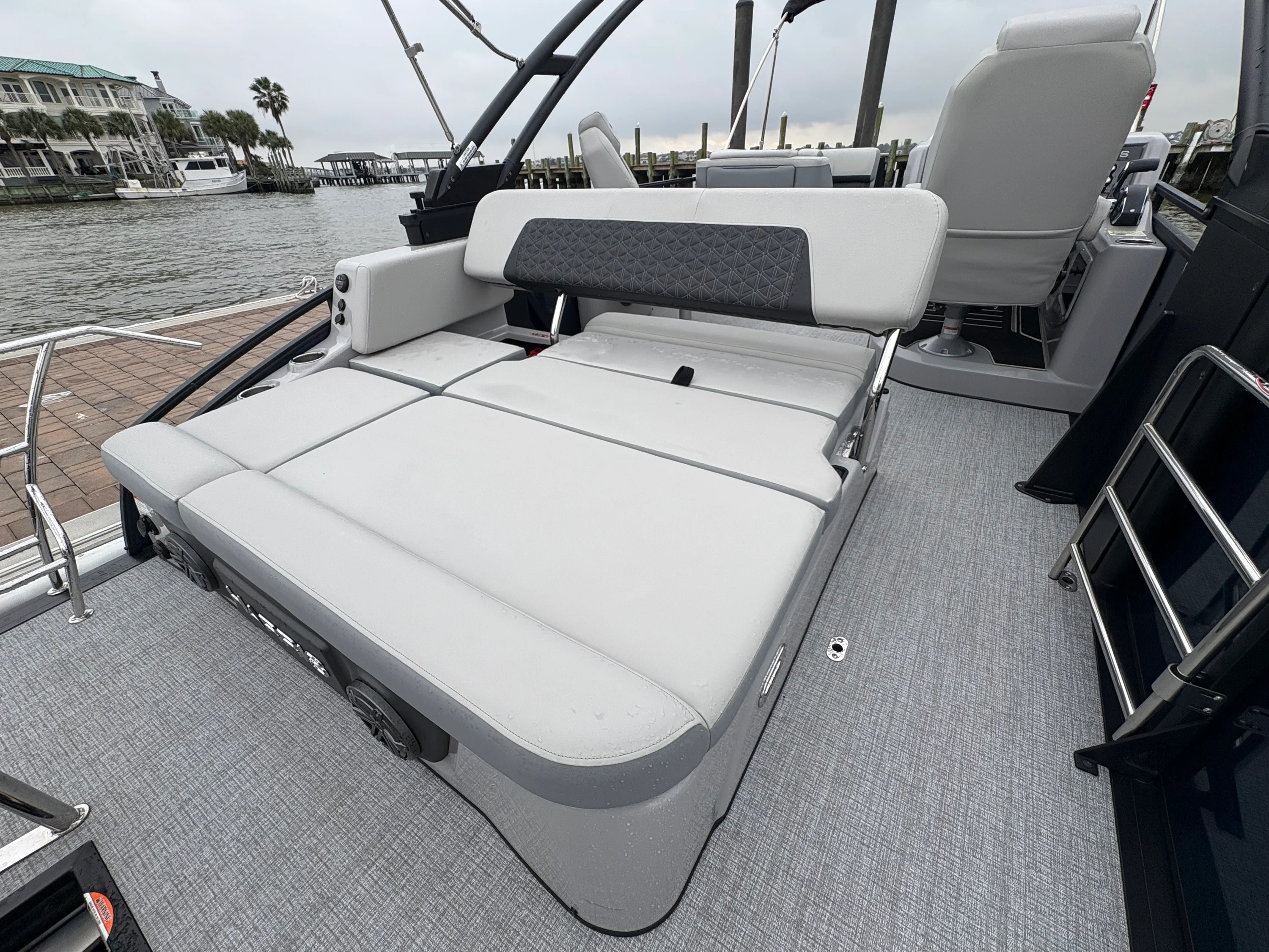 2025 Harris 230 Solstice Image Thumbnail #19