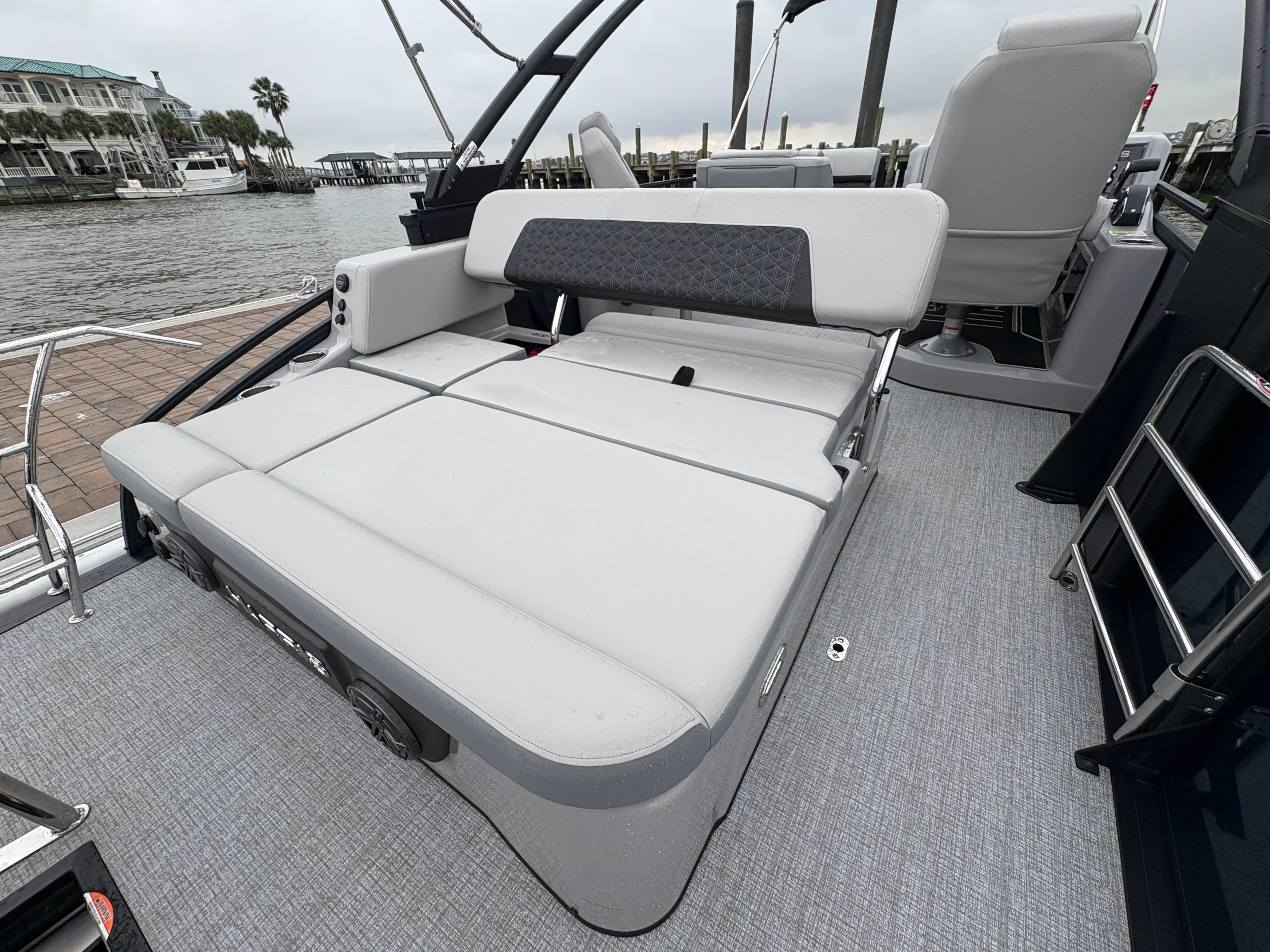 2025 Harris 230 Solstice Image Thumbnail #19