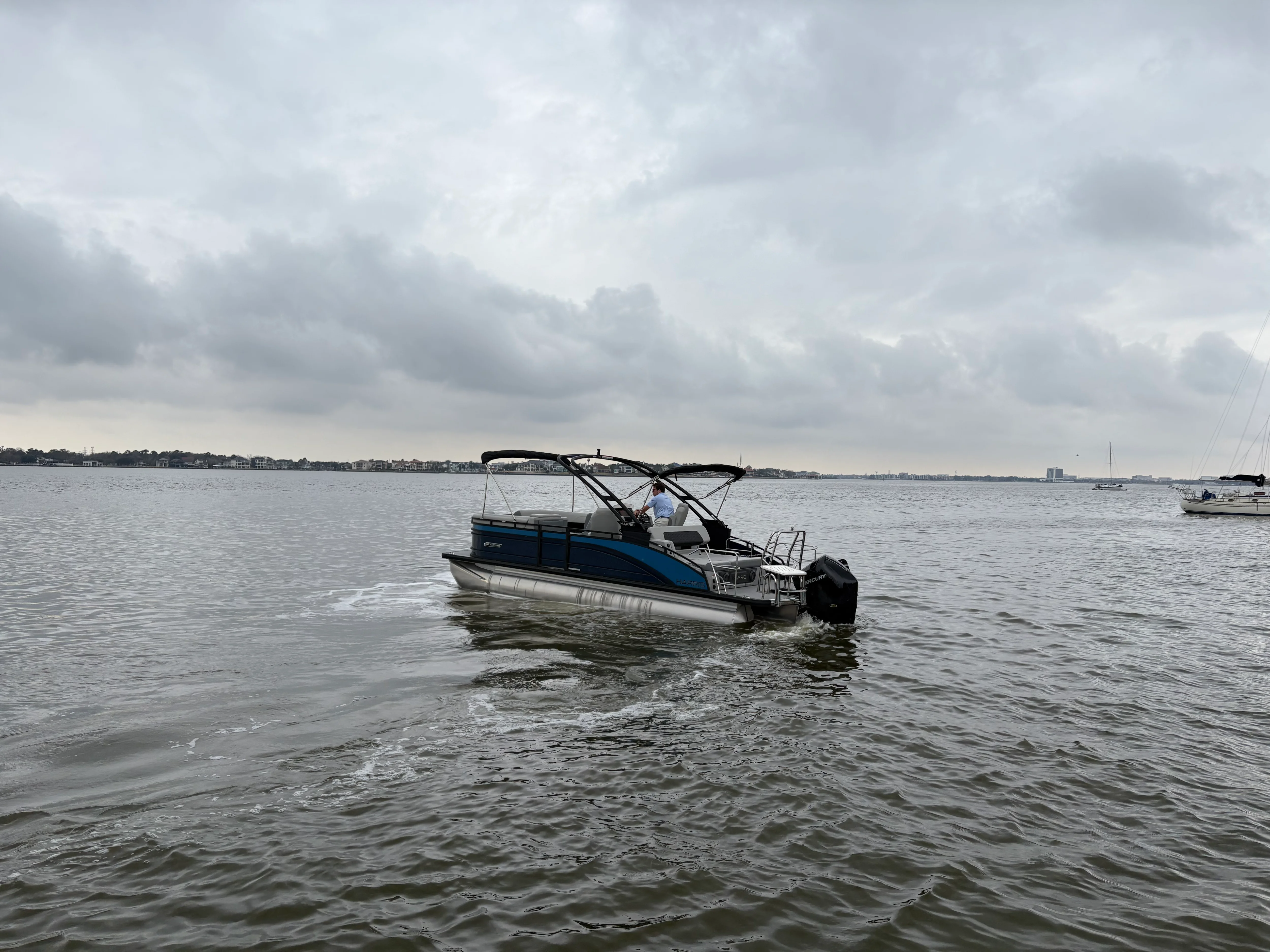 2025 Harris 230 Solstice Image Thumbnail #4