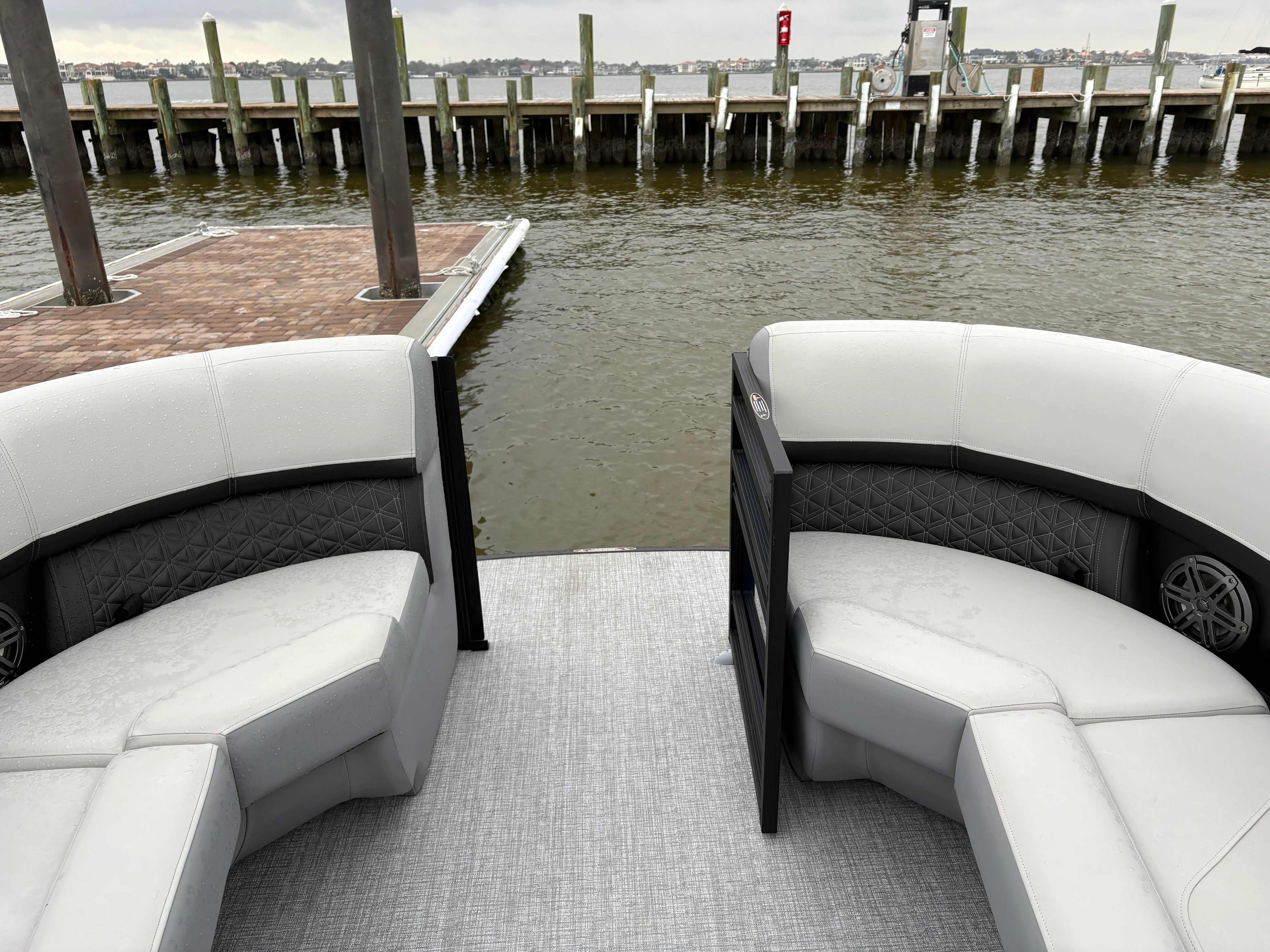 2025 Harris 230 Solstice Image Thumbnail #10