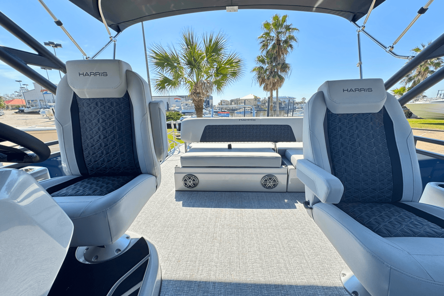 2025 Harris 230 Solstice Image Thumbnail #11