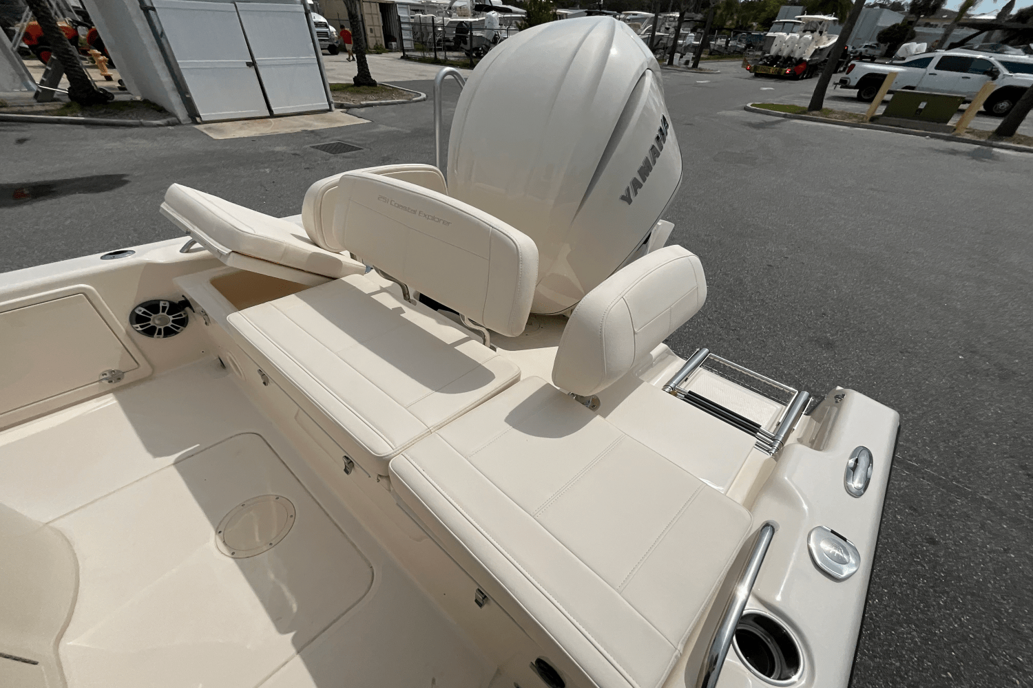 2025 Grady-White 251 CE Image Thumbnail #8