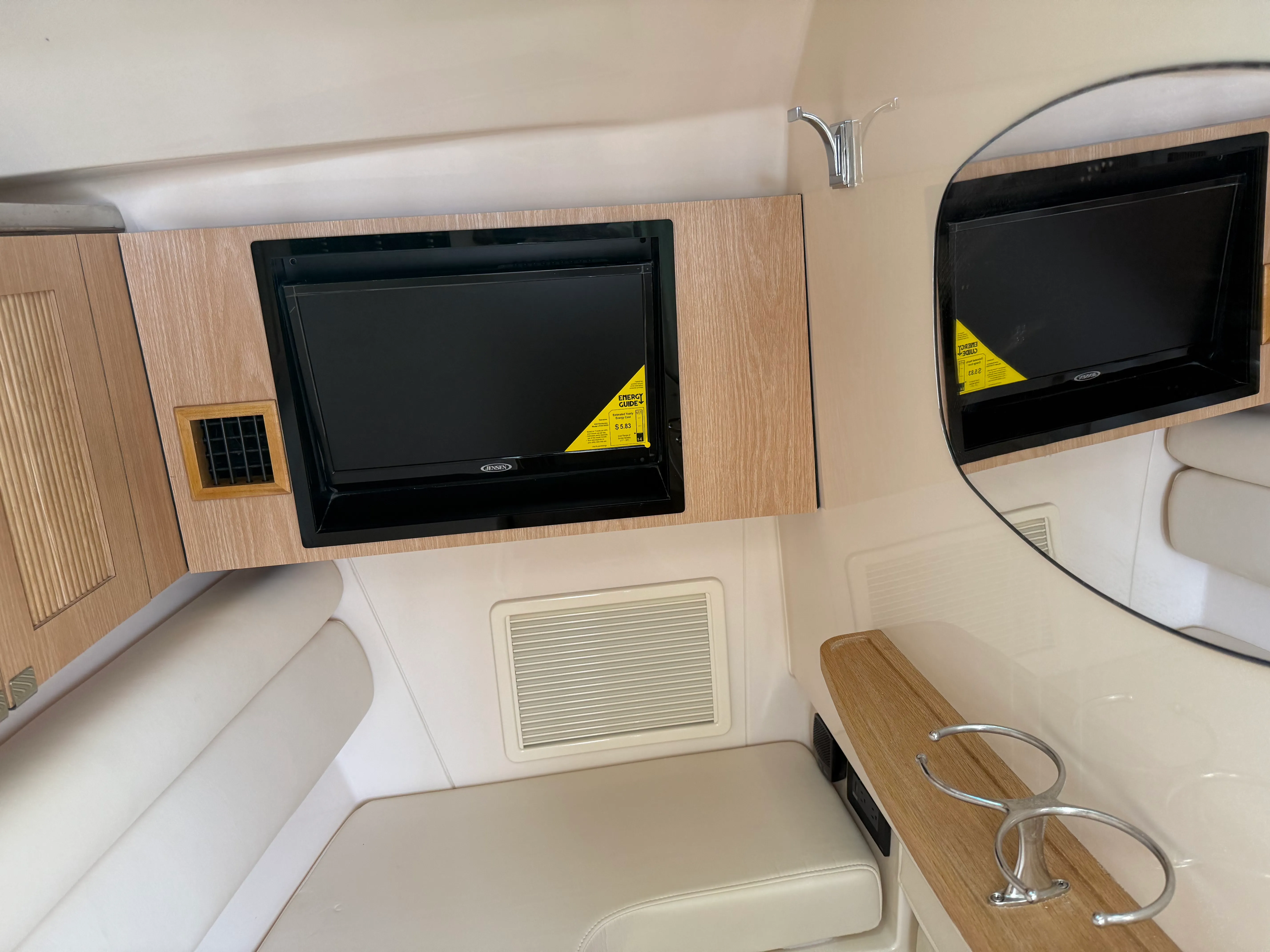 2025 Grady-White Freedom 345 Image Thumbnail #21