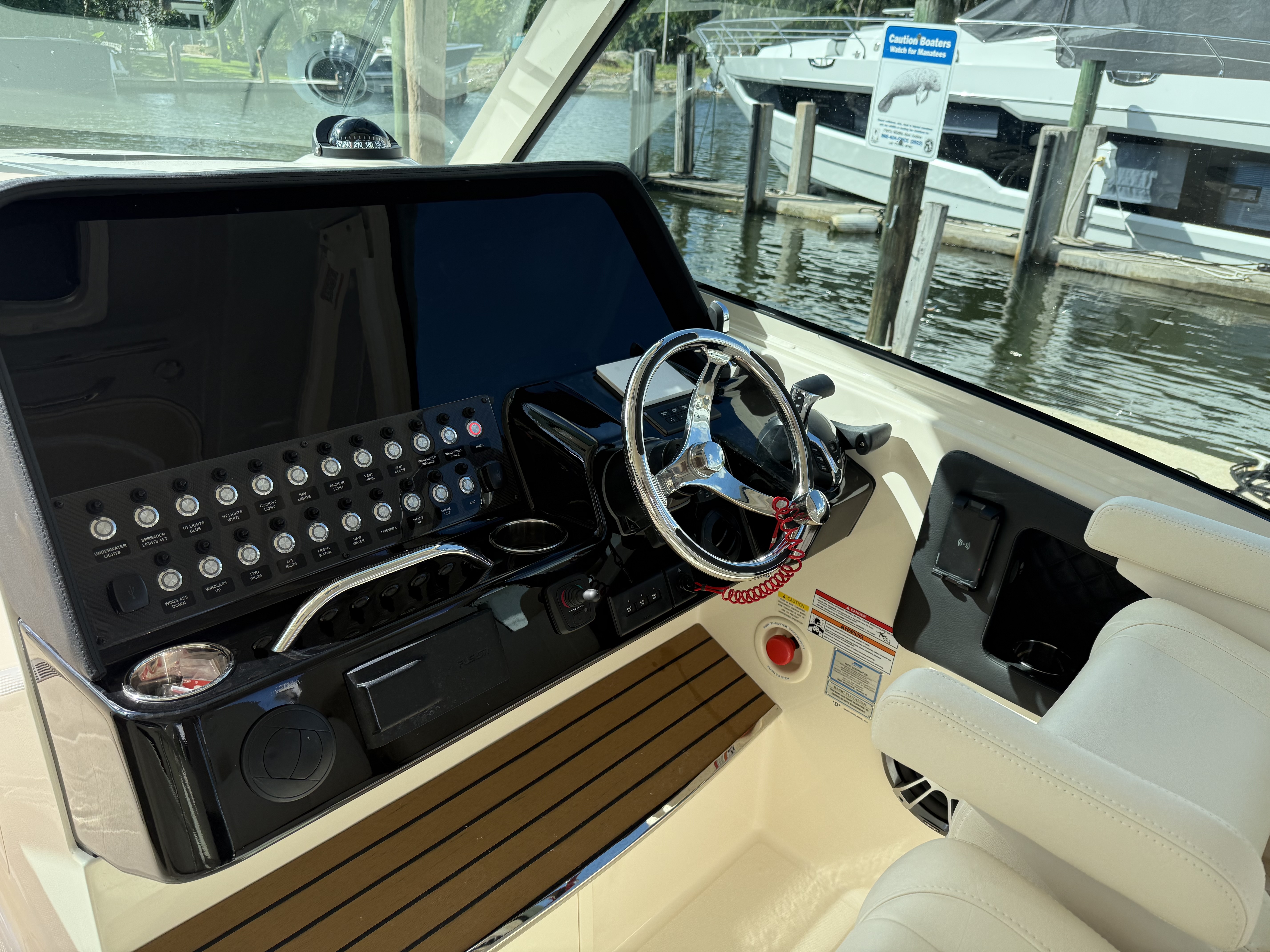 2025 Grady-White Freedom 345 Image Thumbnail #26