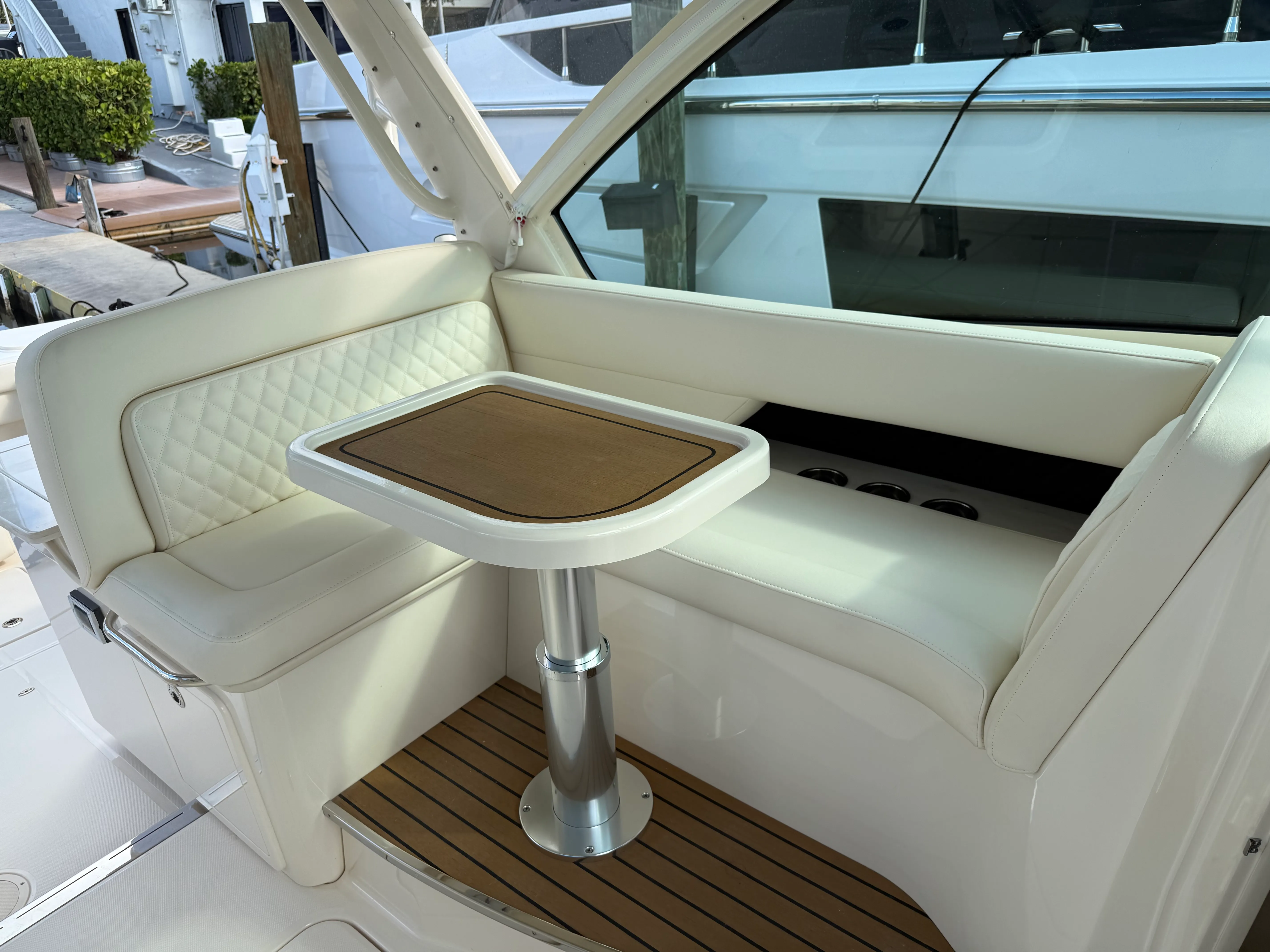 2025 Grady-White Freedom 345 Image Thumbnail #4