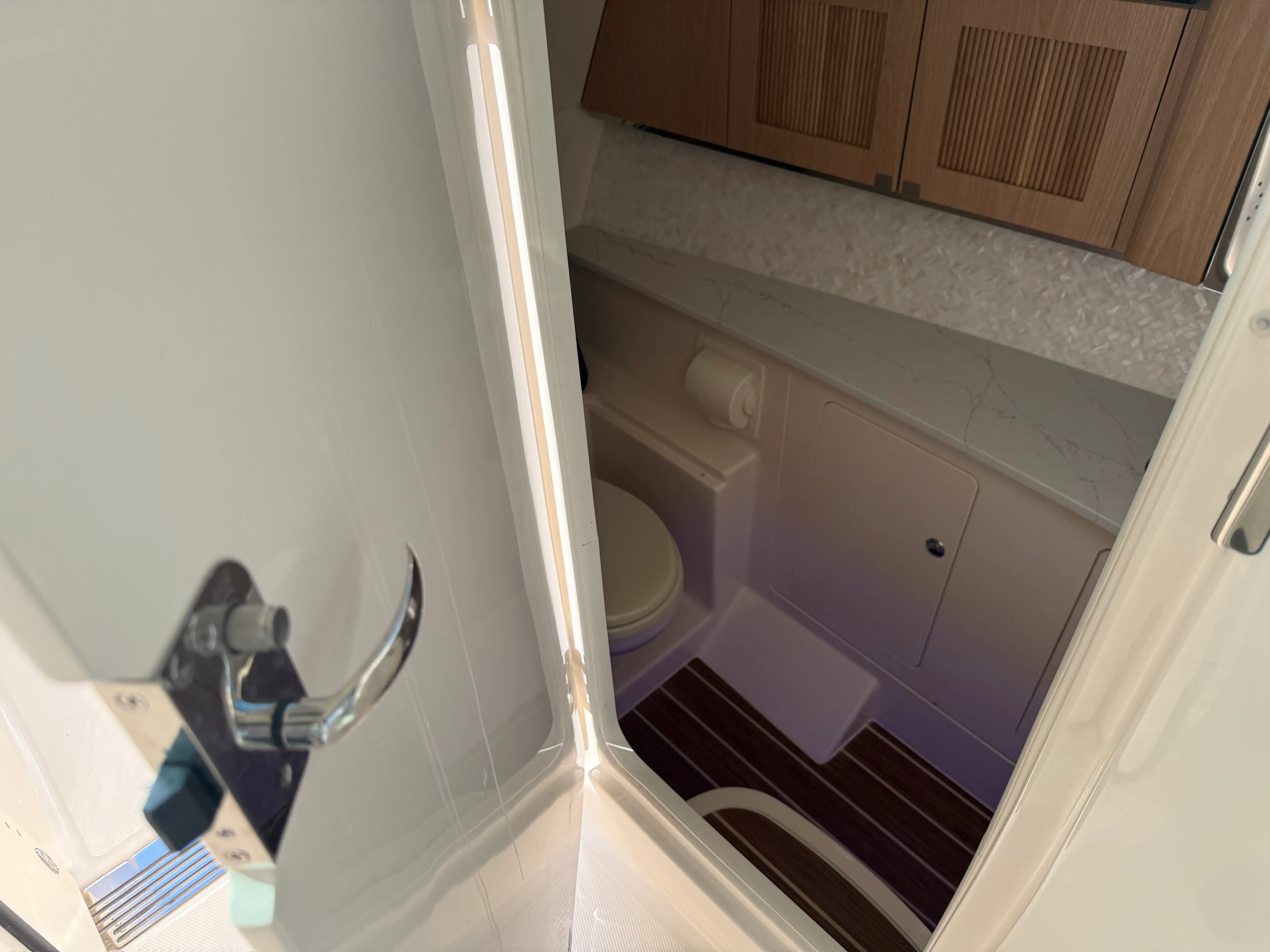 2025 Grady-White Freedom 345 Image Thumbnail #23