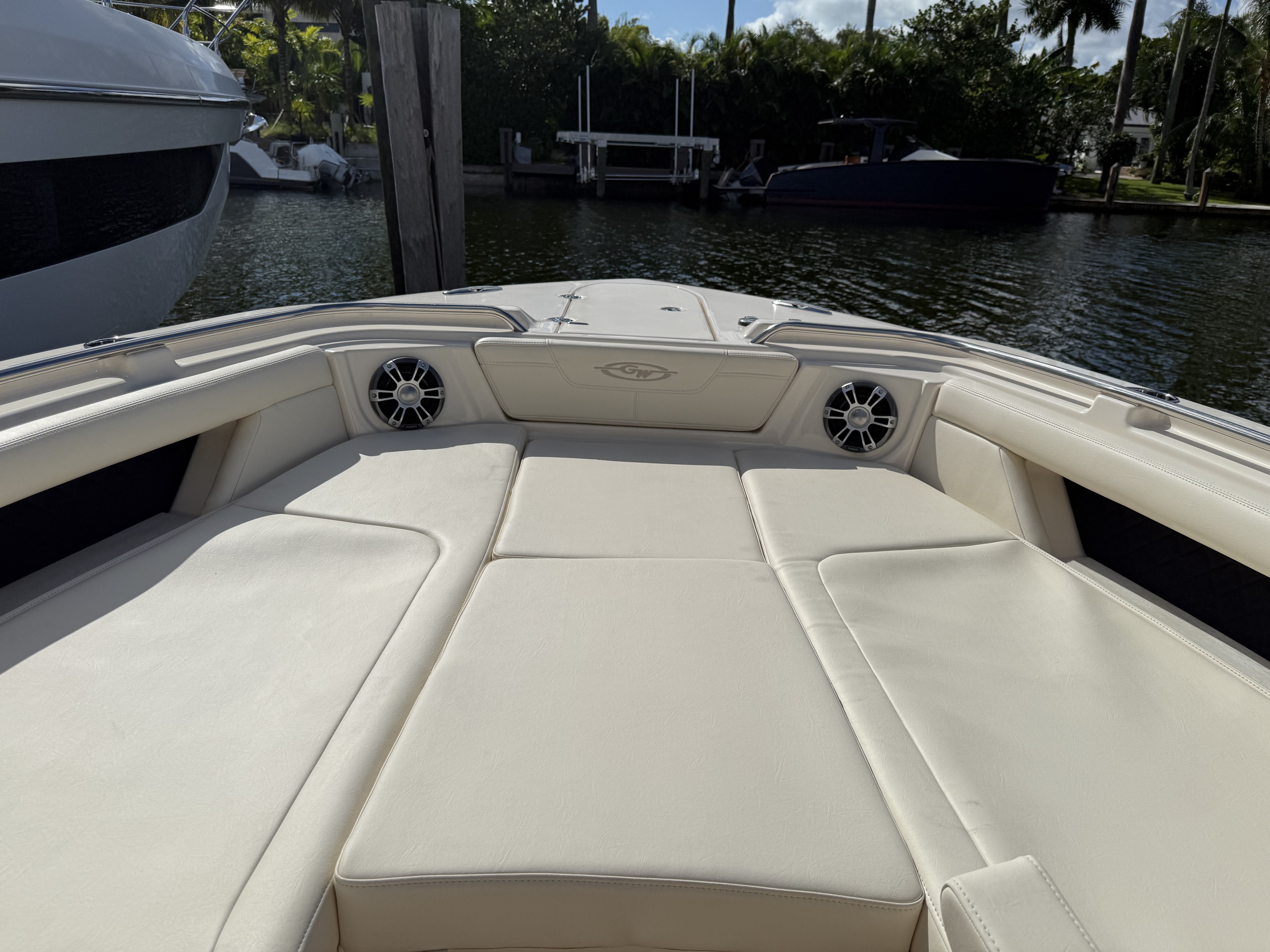 2025 Grady-White Freedom 345 Image Thumbnail #15