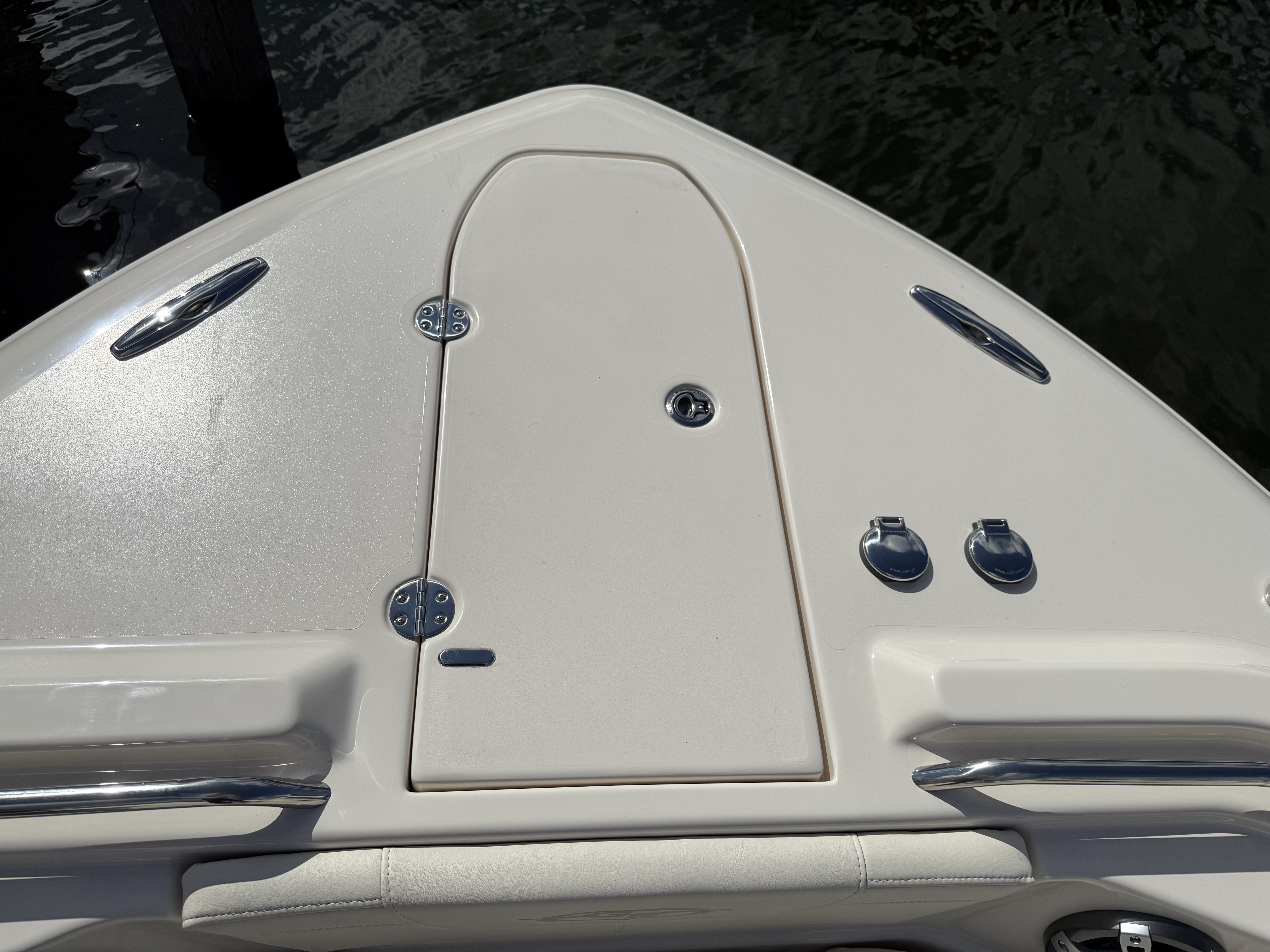 2025 Grady-White Freedom 345 Image Thumbnail #14