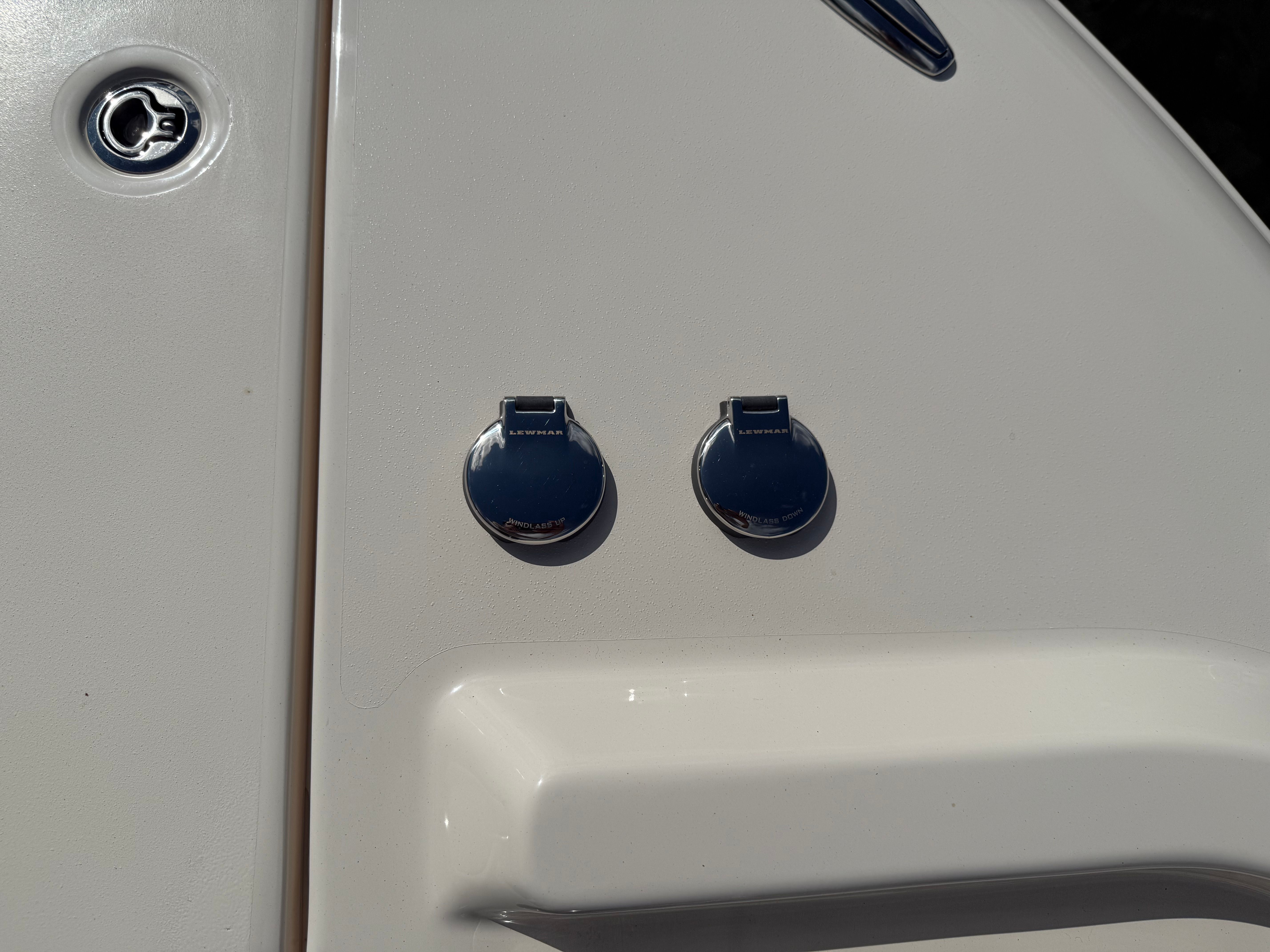 2025 Grady-White Freedom 345 Image Thumbnail #11