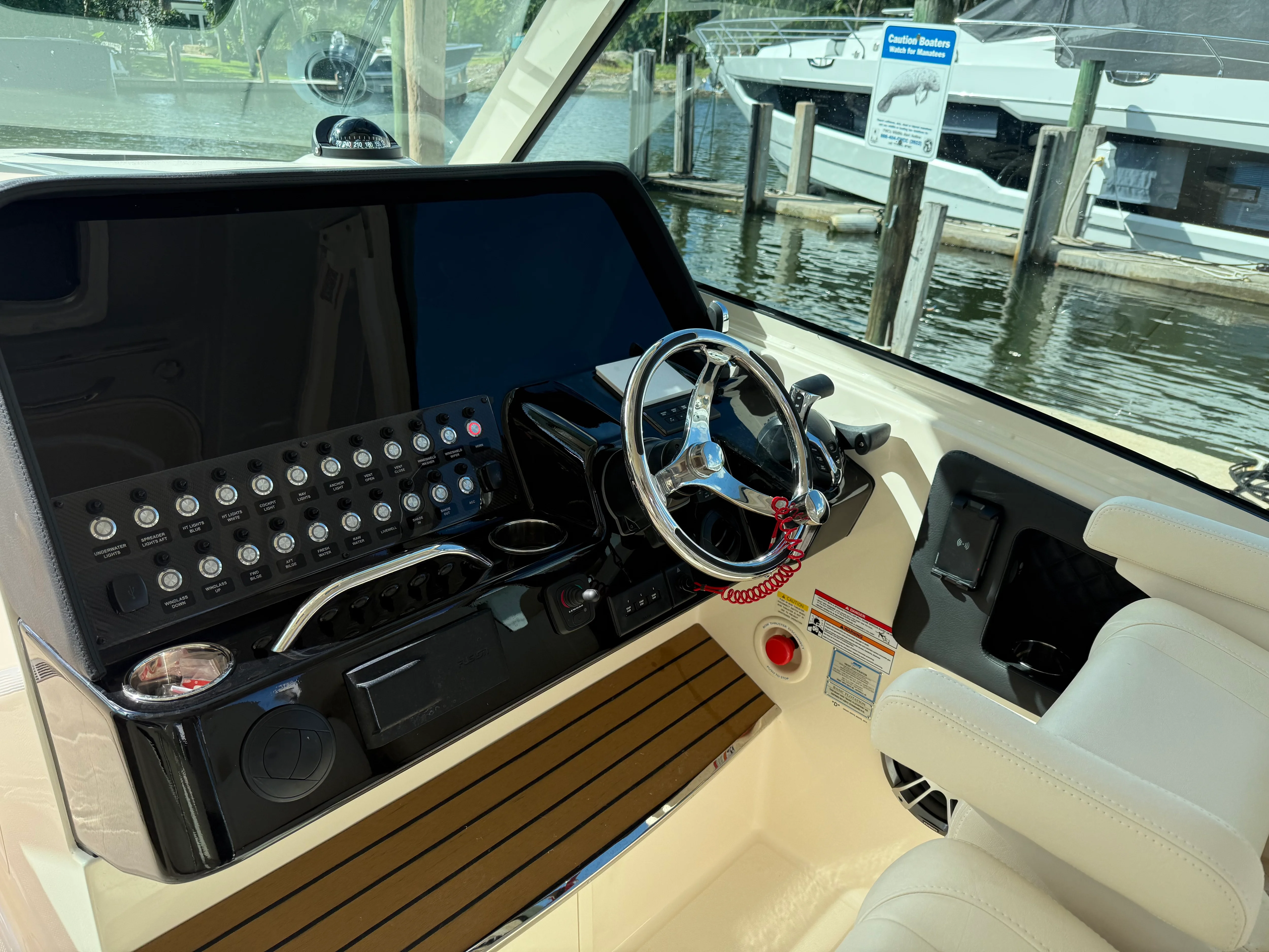 2025 Grady-White Freedom 345 Image Thumbnail #26