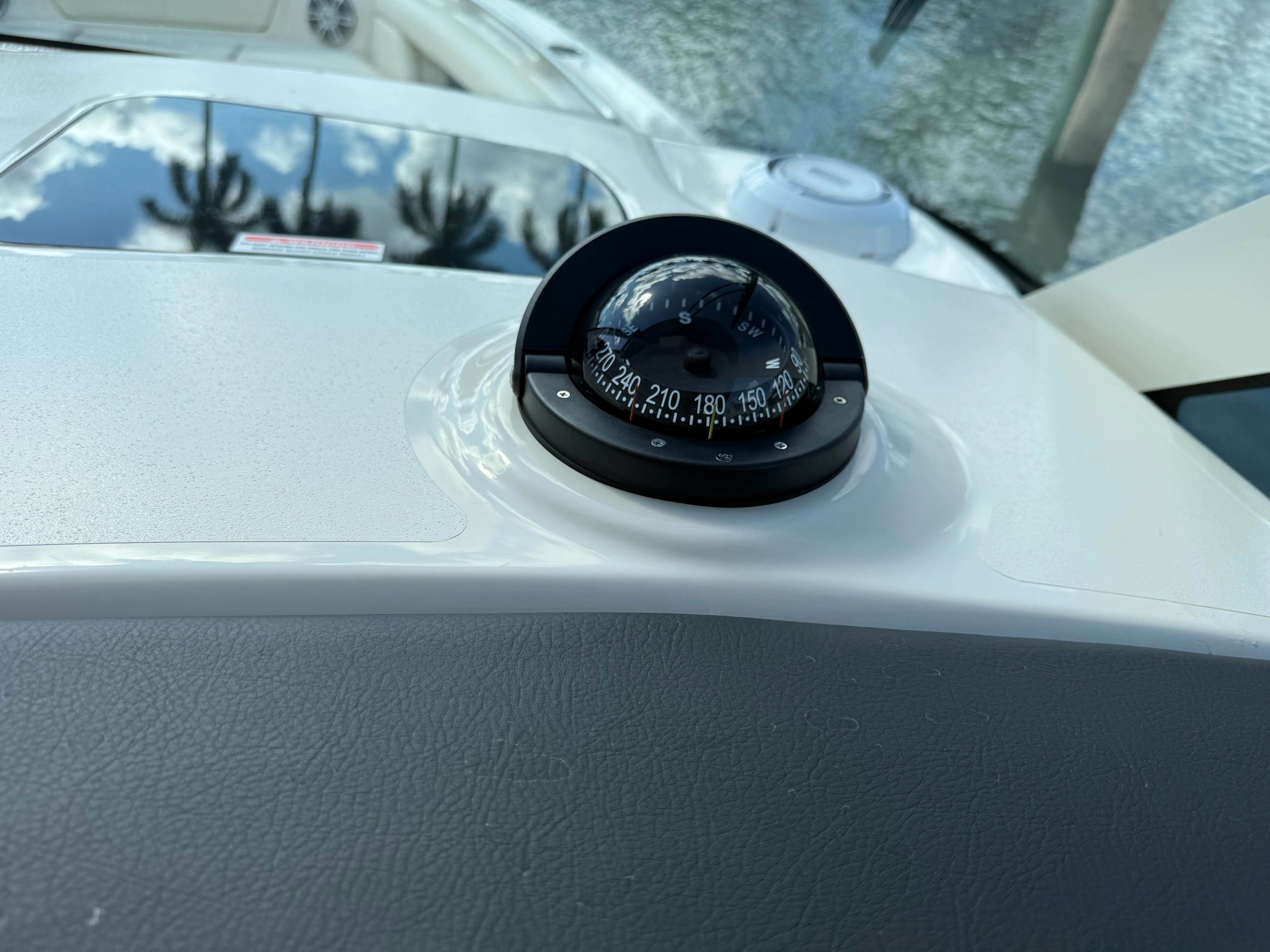 2025 Grady-White Freedom 345 Image Thumbnail #29