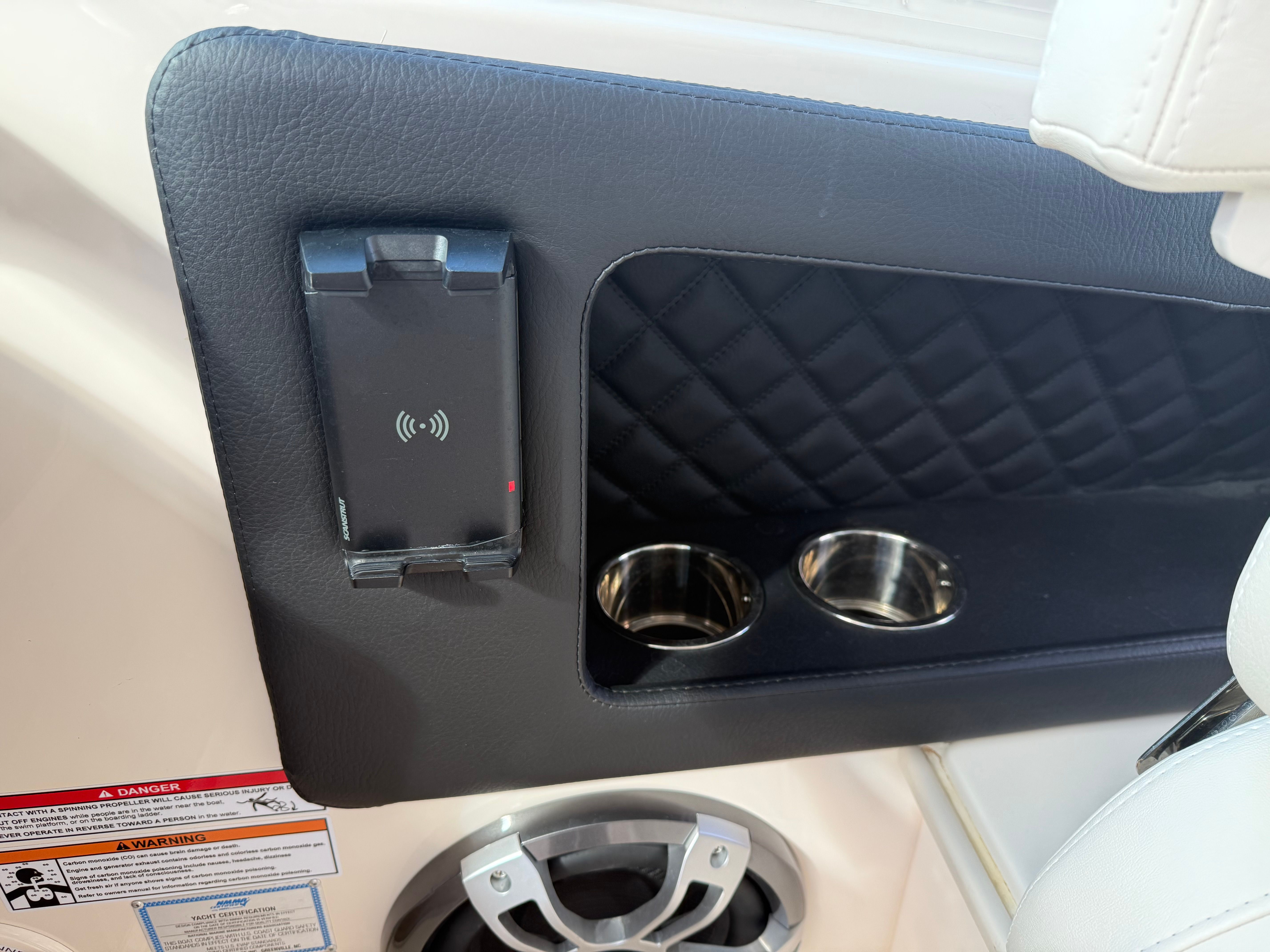 2025 Grady-White Freedom 345 Image Thumbnail #31