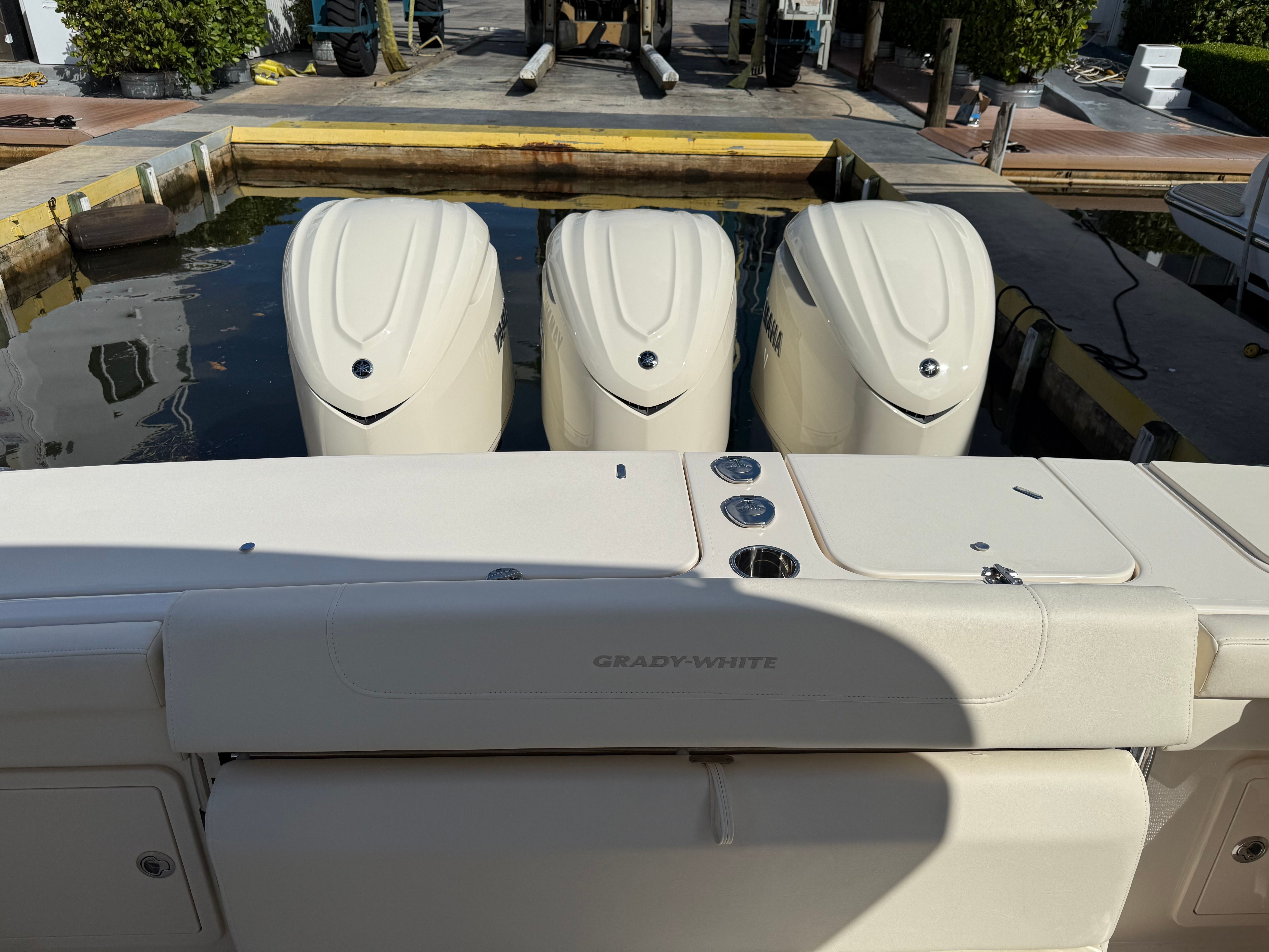 2025 Grady-White Freedom 345 Image Thumbnail #34