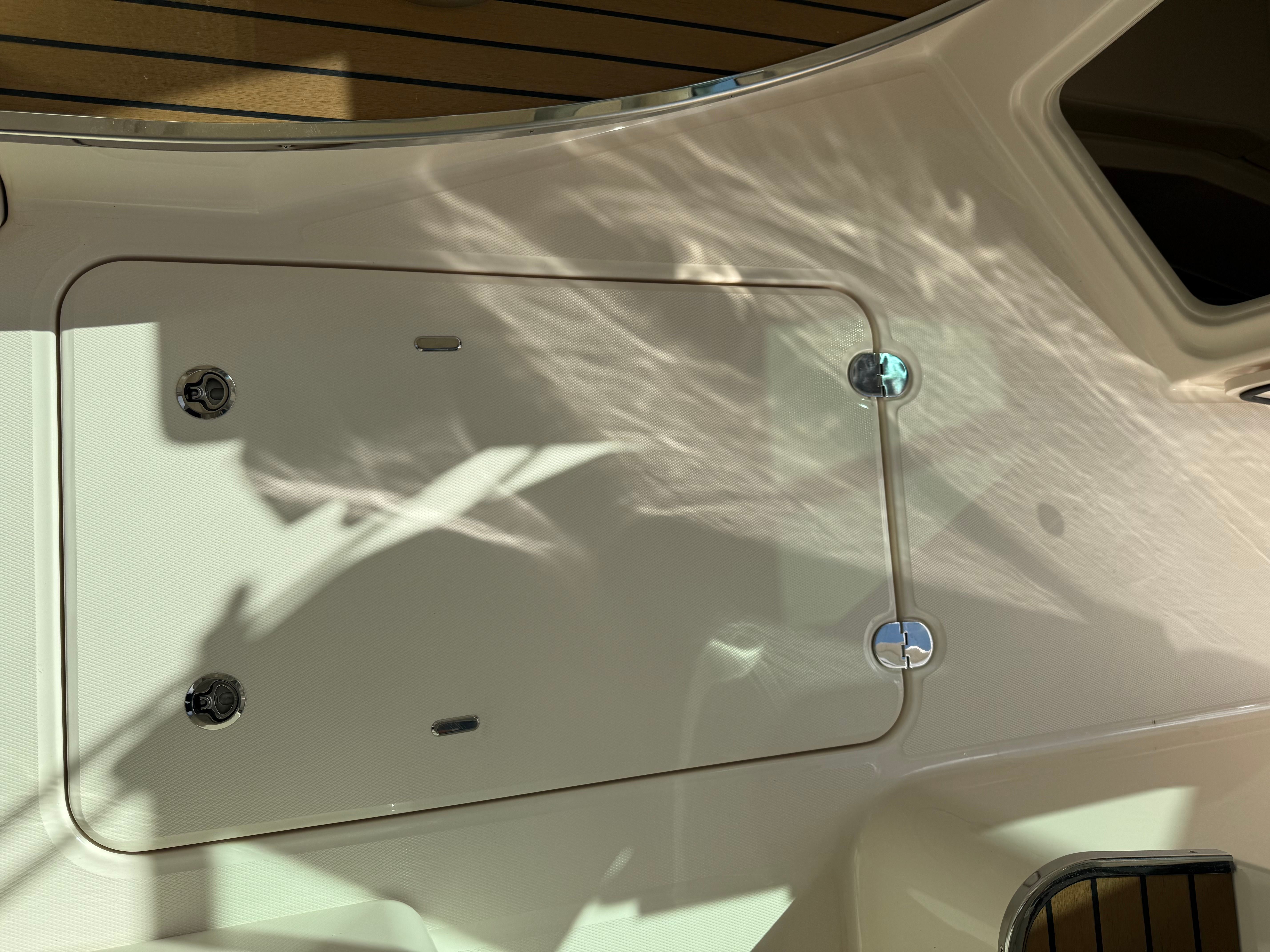 2025 Grady-White Freedom 345 Image Thumbnail #18