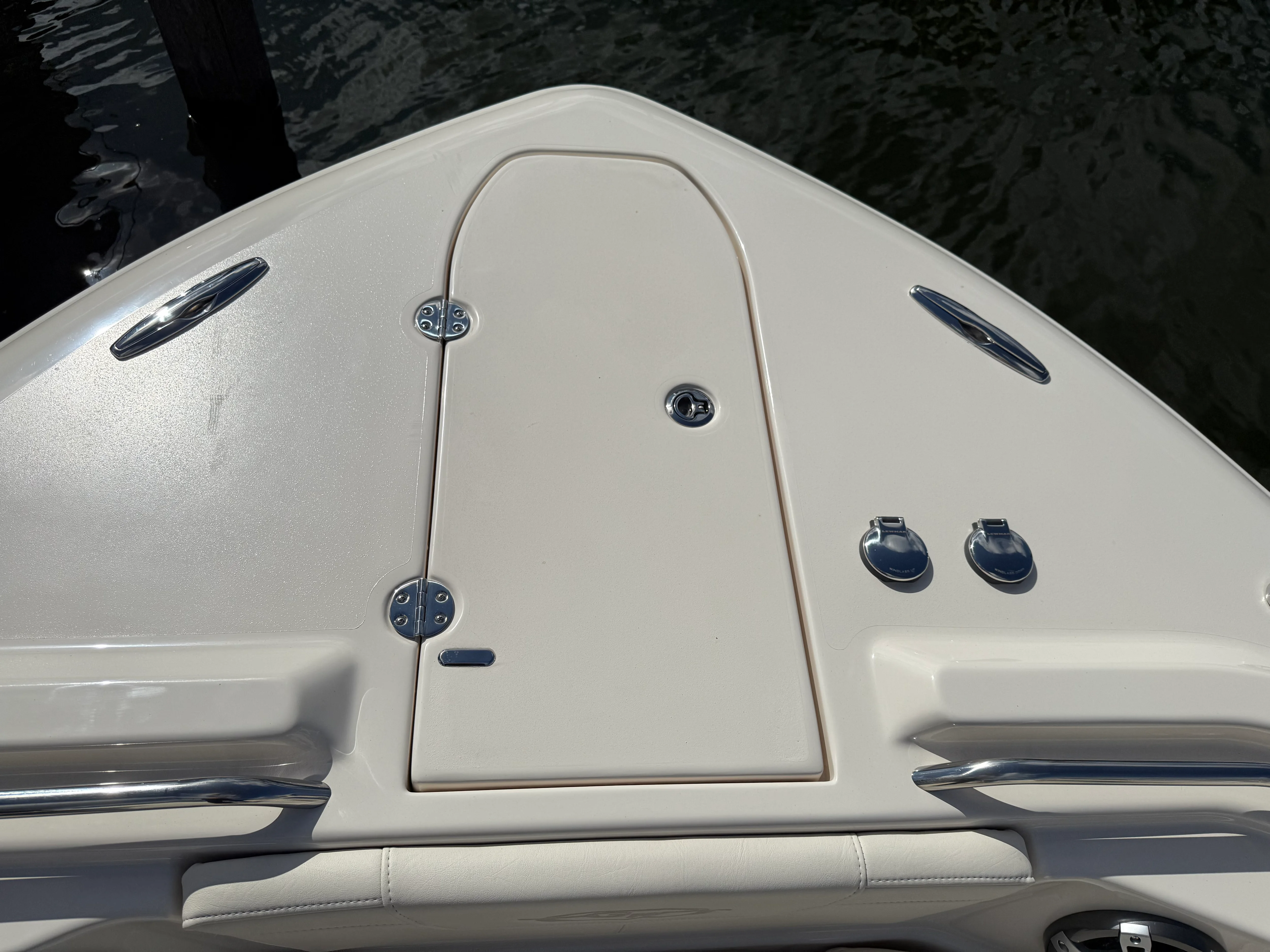 2025 Grady-White Freedom 345 Image Thumbnail #14