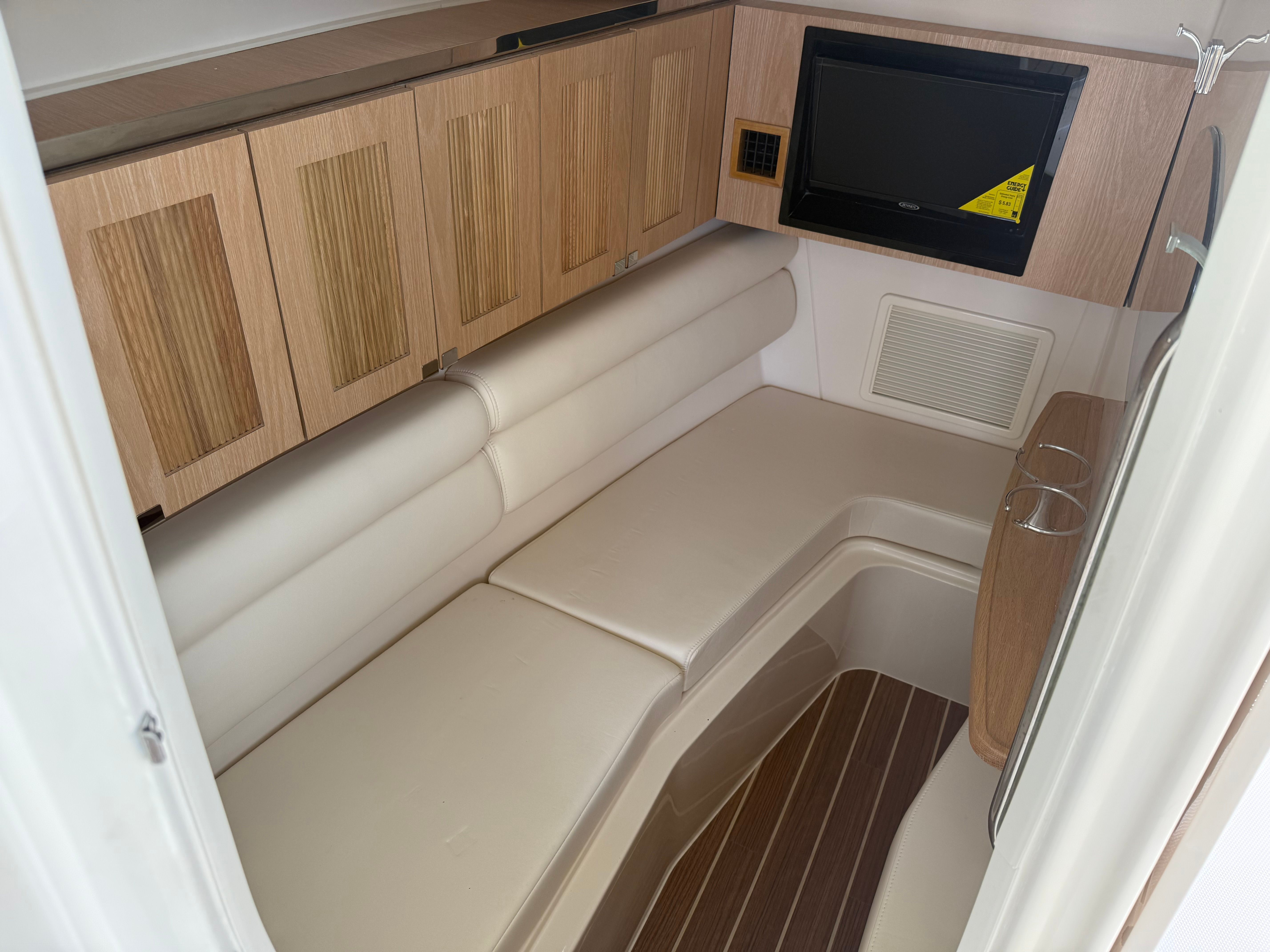 2025 Grady-White Freedom 345 Image Thumbnail #24