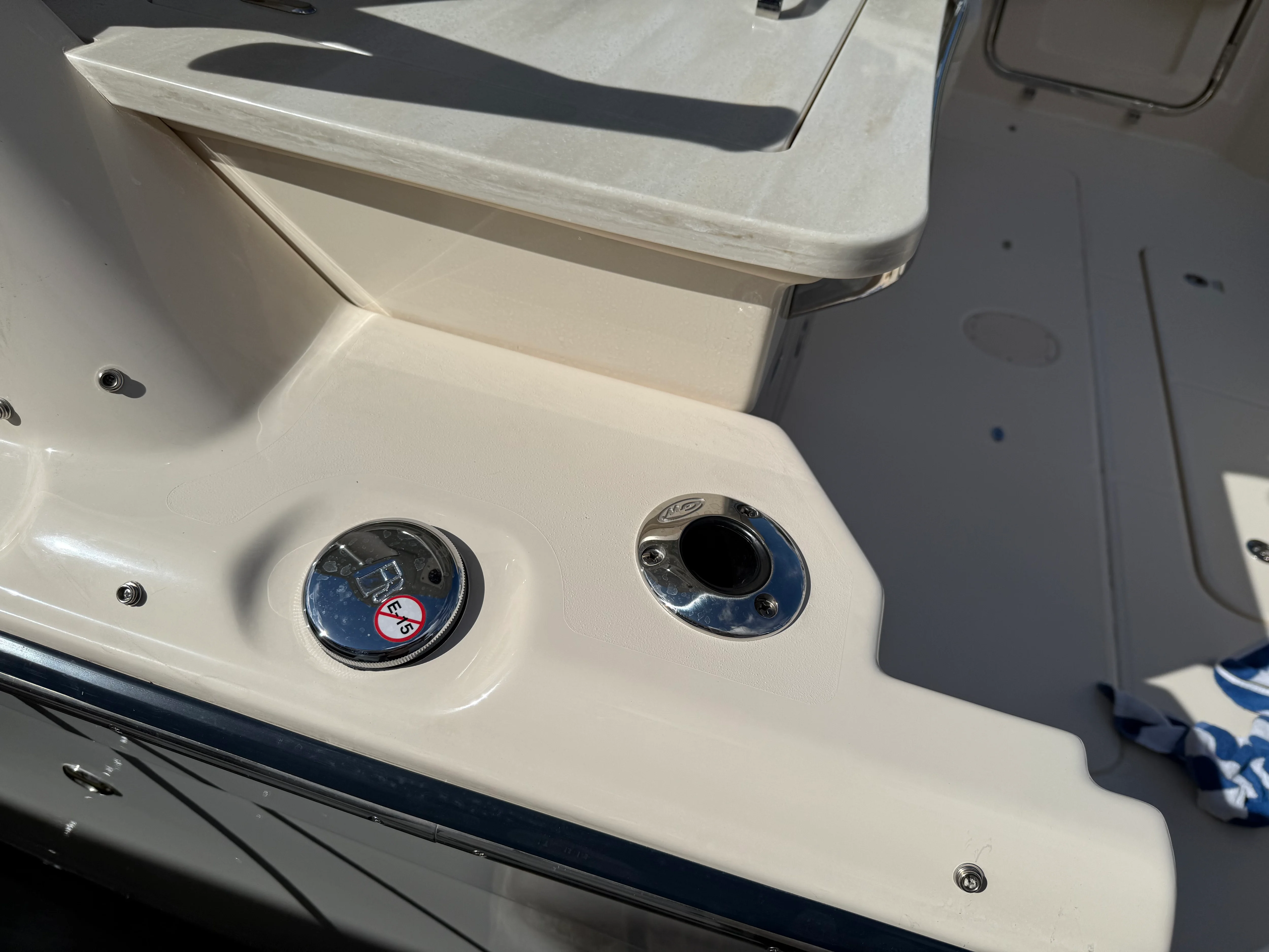 2025 Grady-White Freedom 345 Image Thumbnail #33