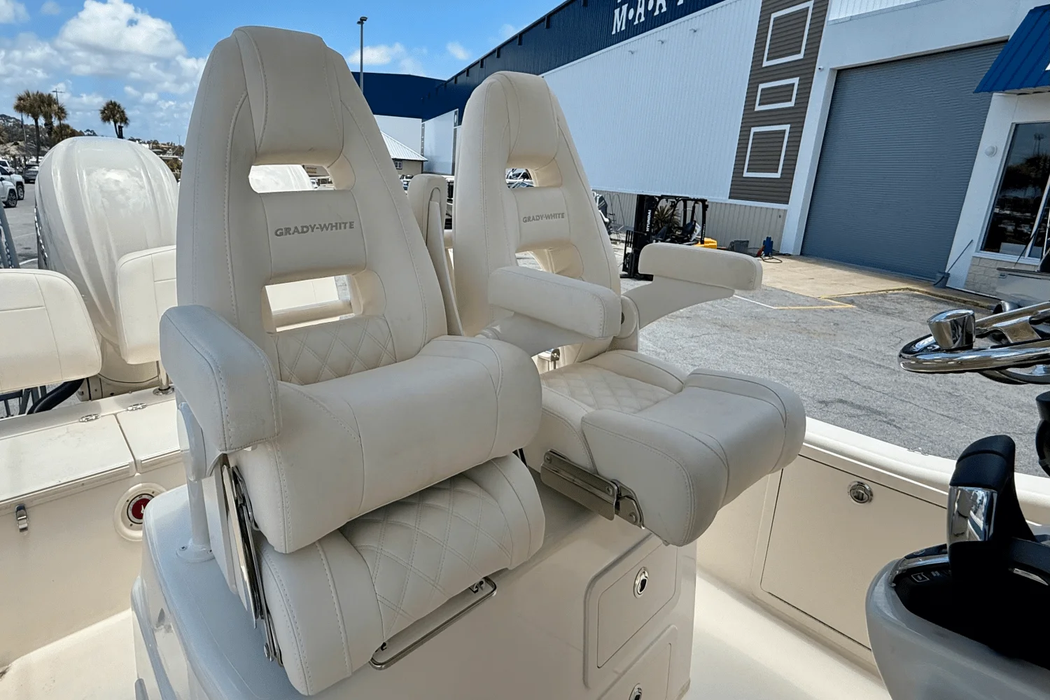 2025 Grady-White 281 CE Image Thumbnail #32