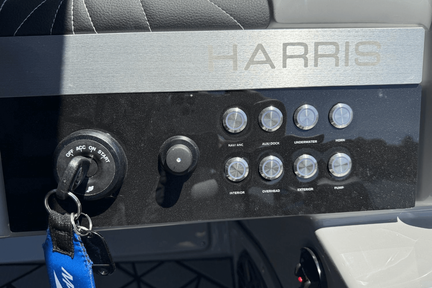 2025 Harris 230 Grand Mariner Image Thumbnail #21