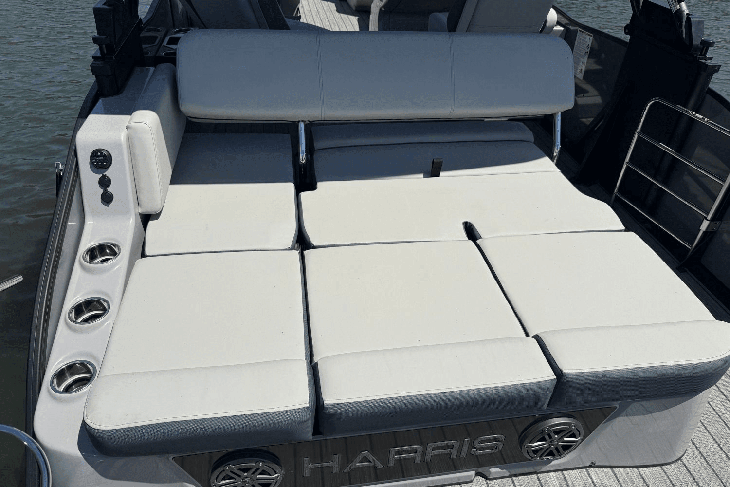 2025 Harris 230 Grand Mariner Image Thumbnail #10
