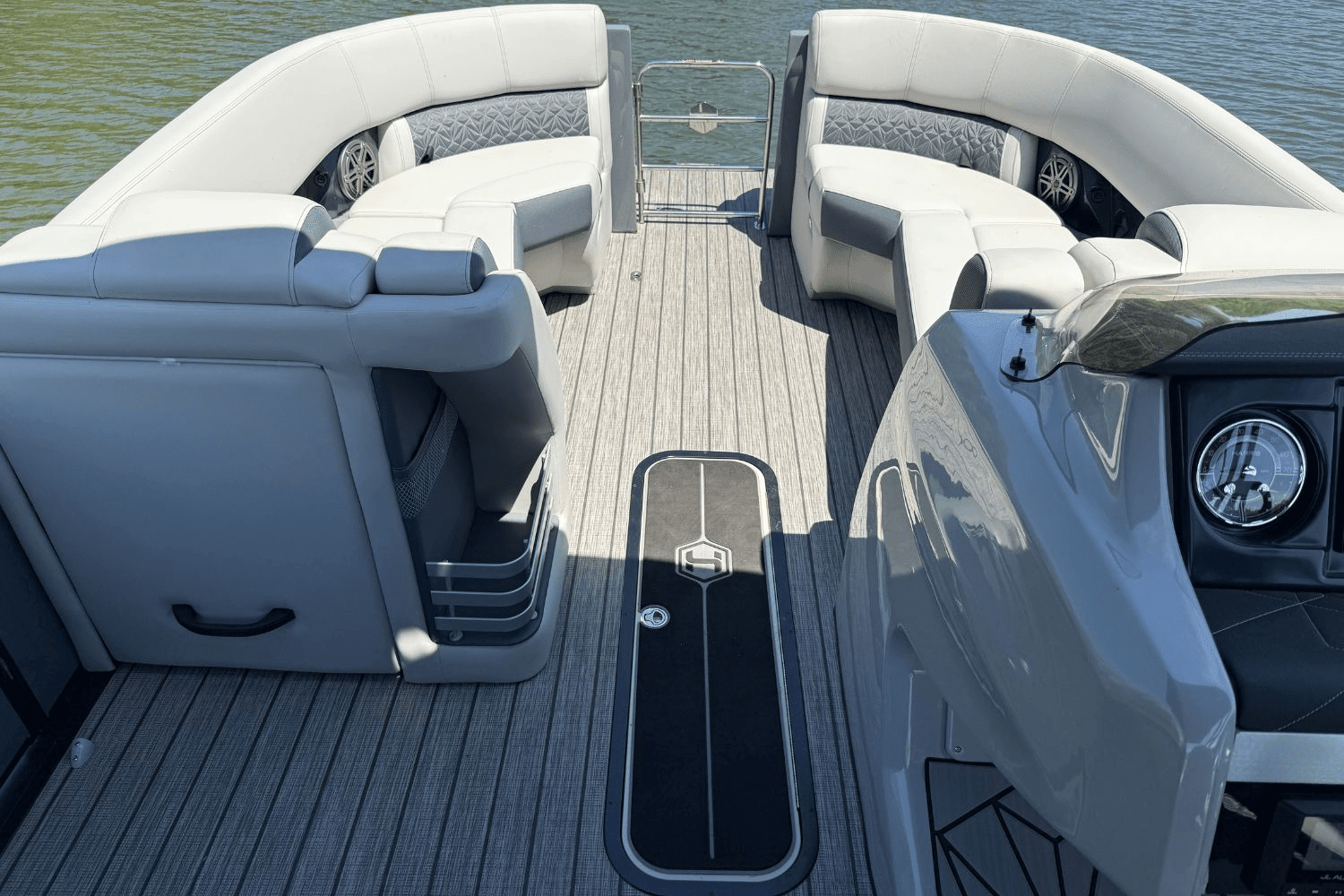 2025 Harris 230 Grand Mariner Image Thumbnail #26