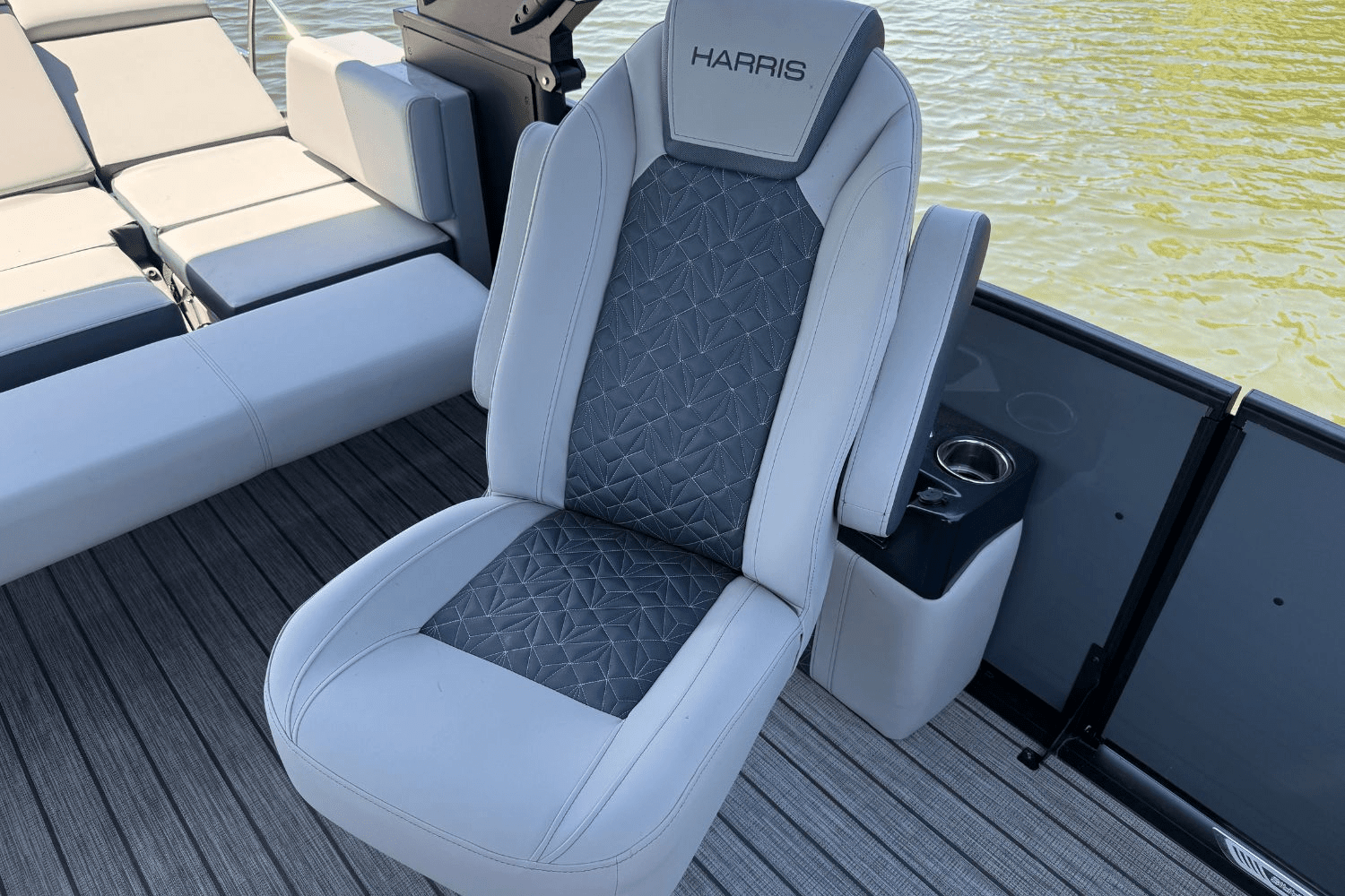 2025 Harris 230 Grand Mariner Image Thumbnail #23