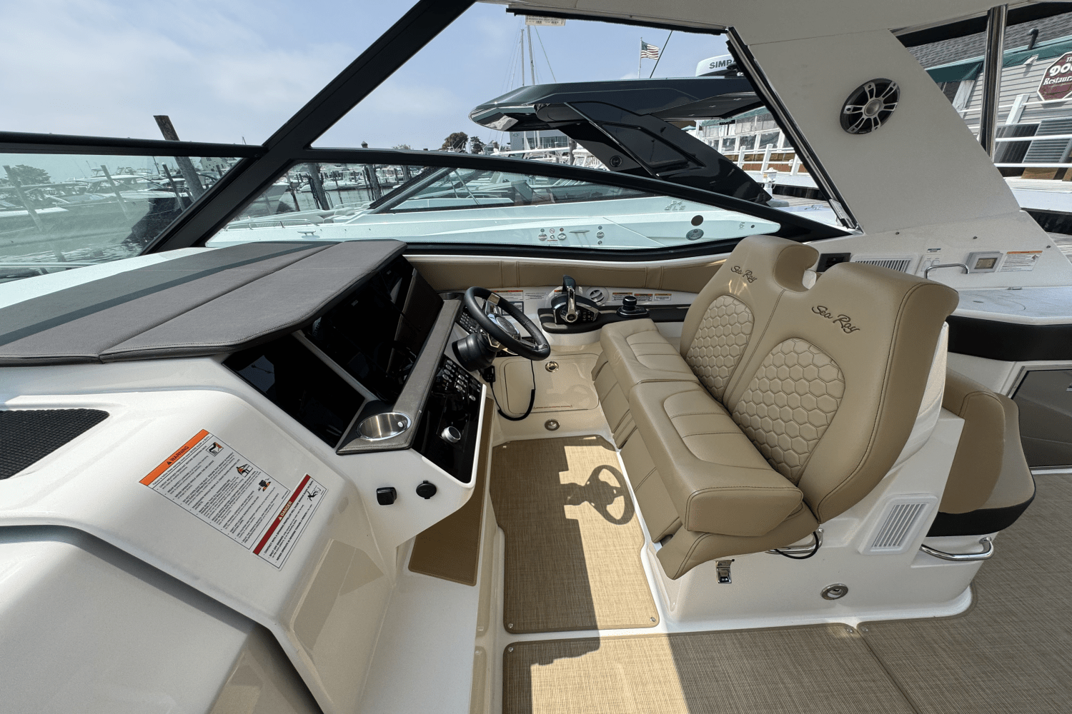 2025 Sea Ray Sundancer 320 Outboard Image Thumbnail #19