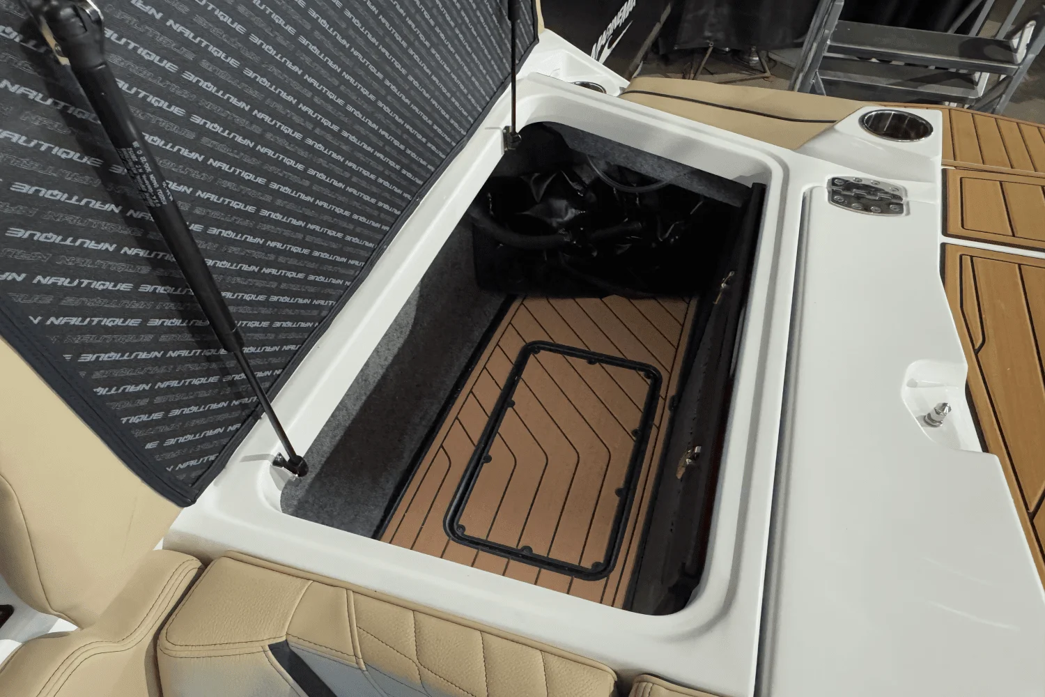 2025 Nautique Super Air Nautique S23 Image Thumbnail #17