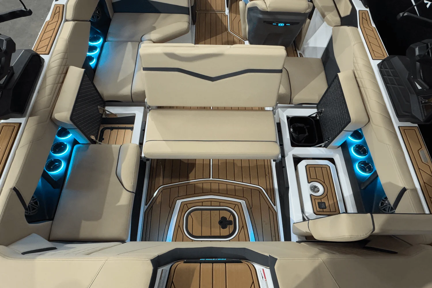 2025 Nautique Super Air Nautique S23 Image Thumbnail #11