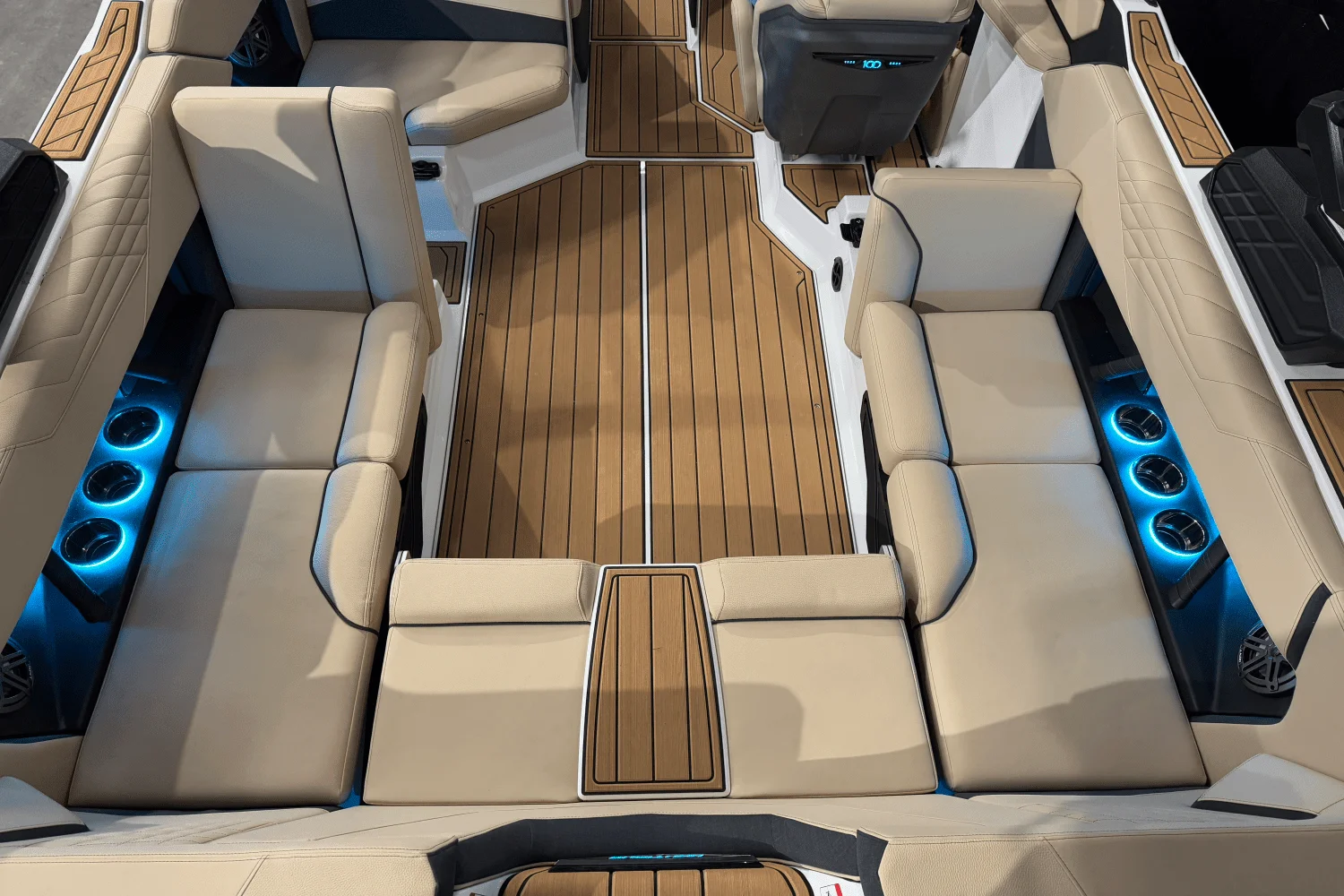 2025 Nautique Super Air Nautique S23 Image Thumbnail #9