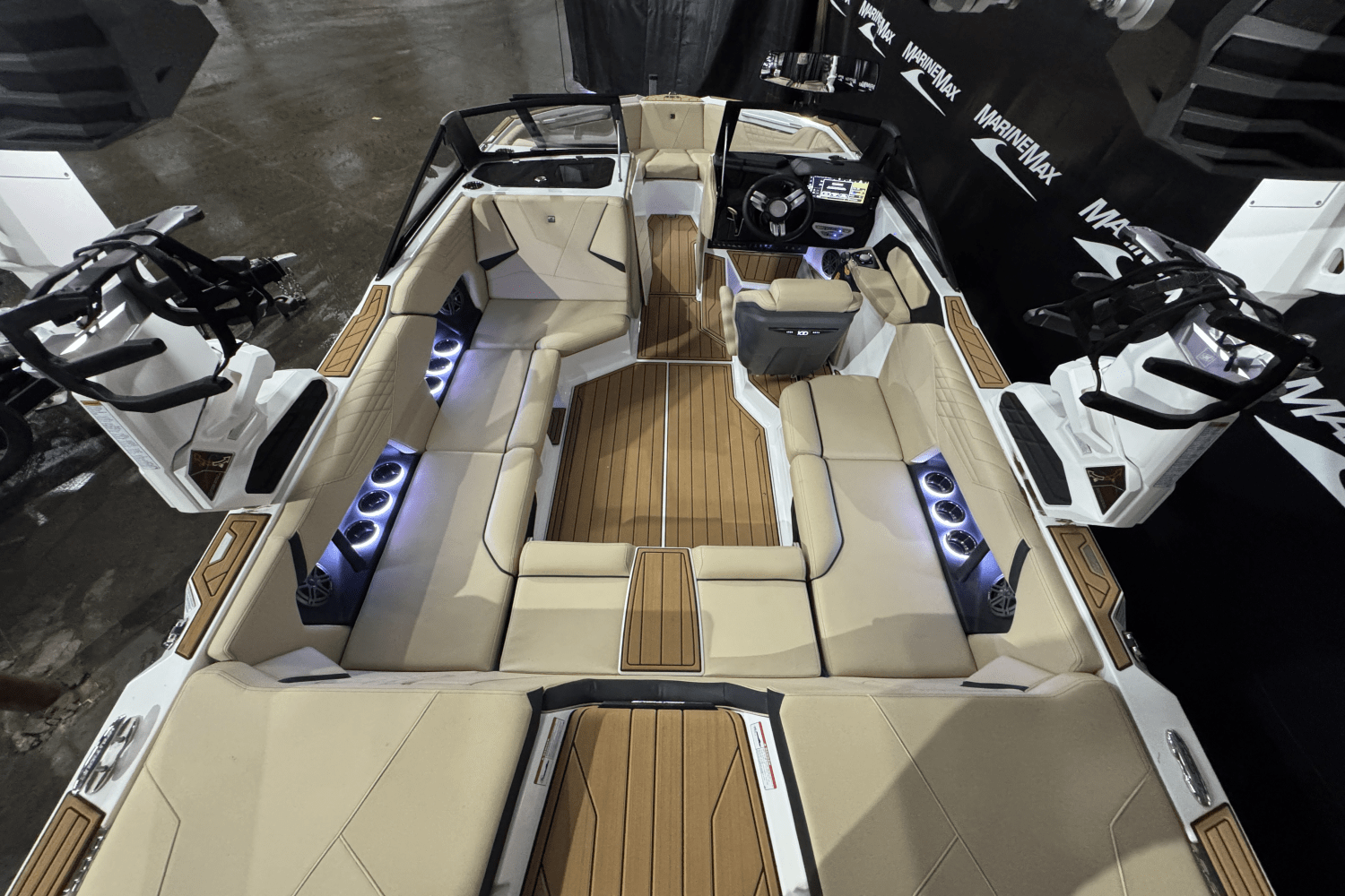2025 Nautique Super Air Nautique S21 Image Thumbnail #12