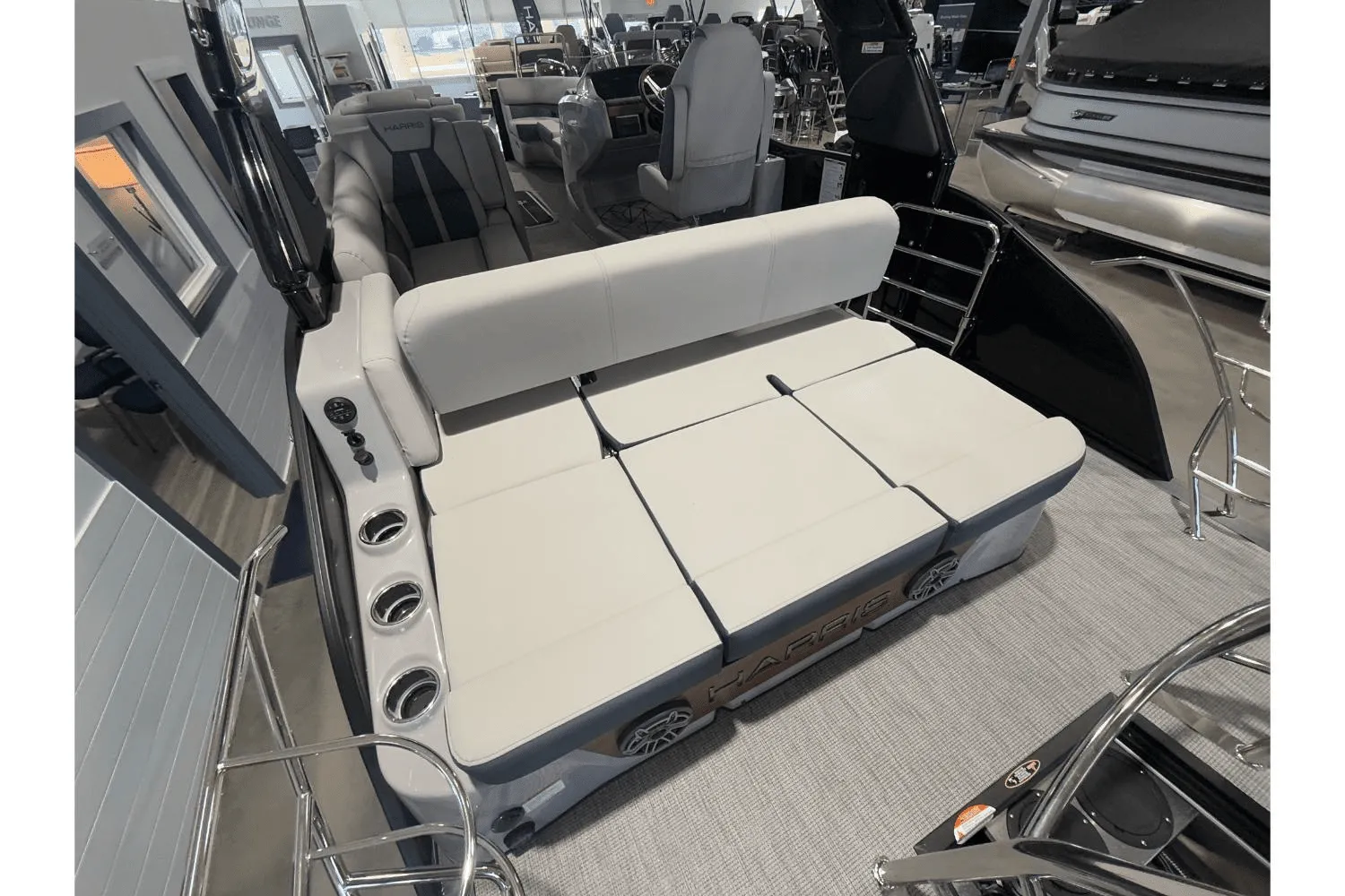 2025 Harris Grand Mariner 250 Image Thumbnail #7