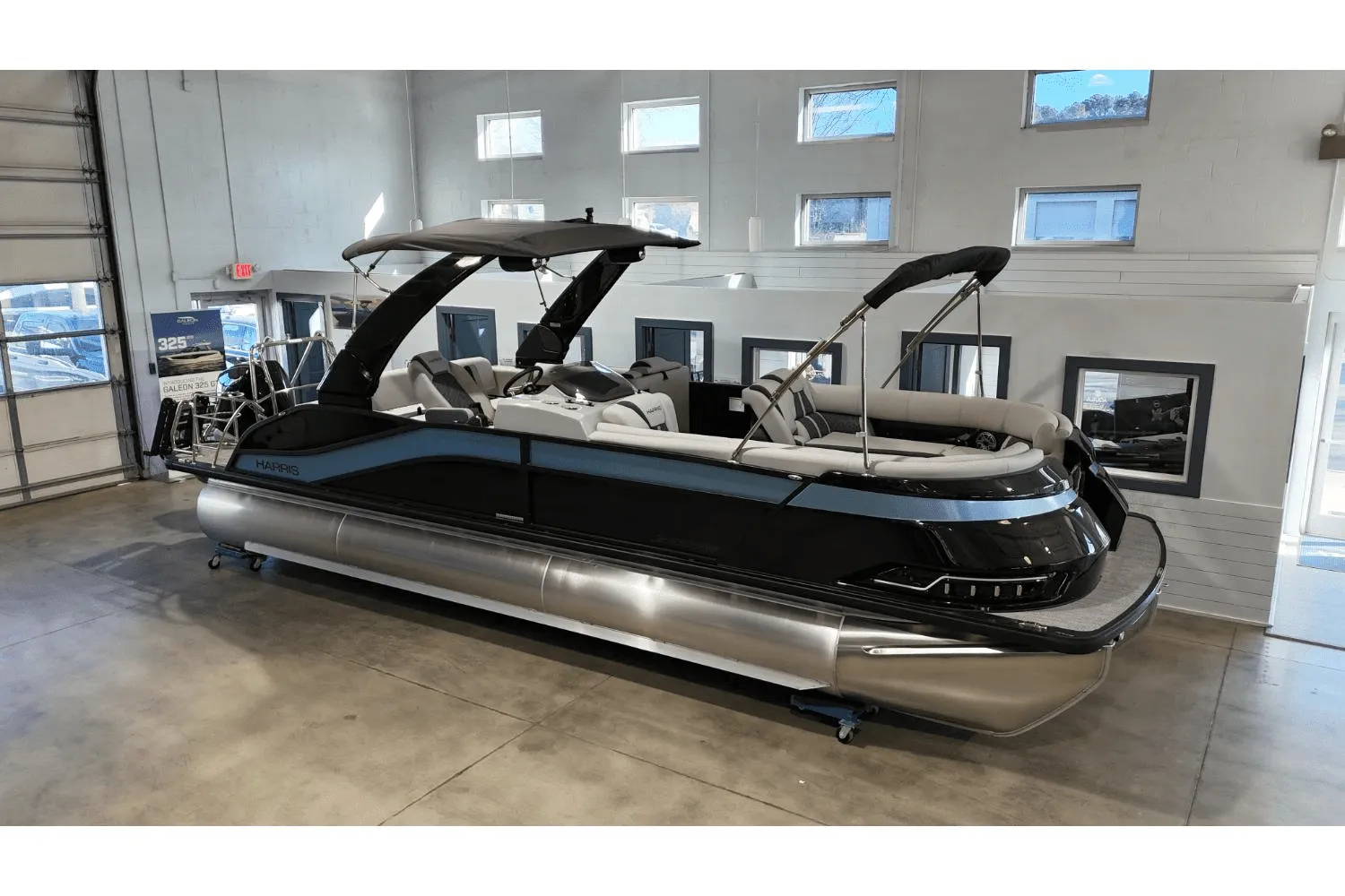 2025 Harris Grand Mariner 250 Image Thumbnail #1