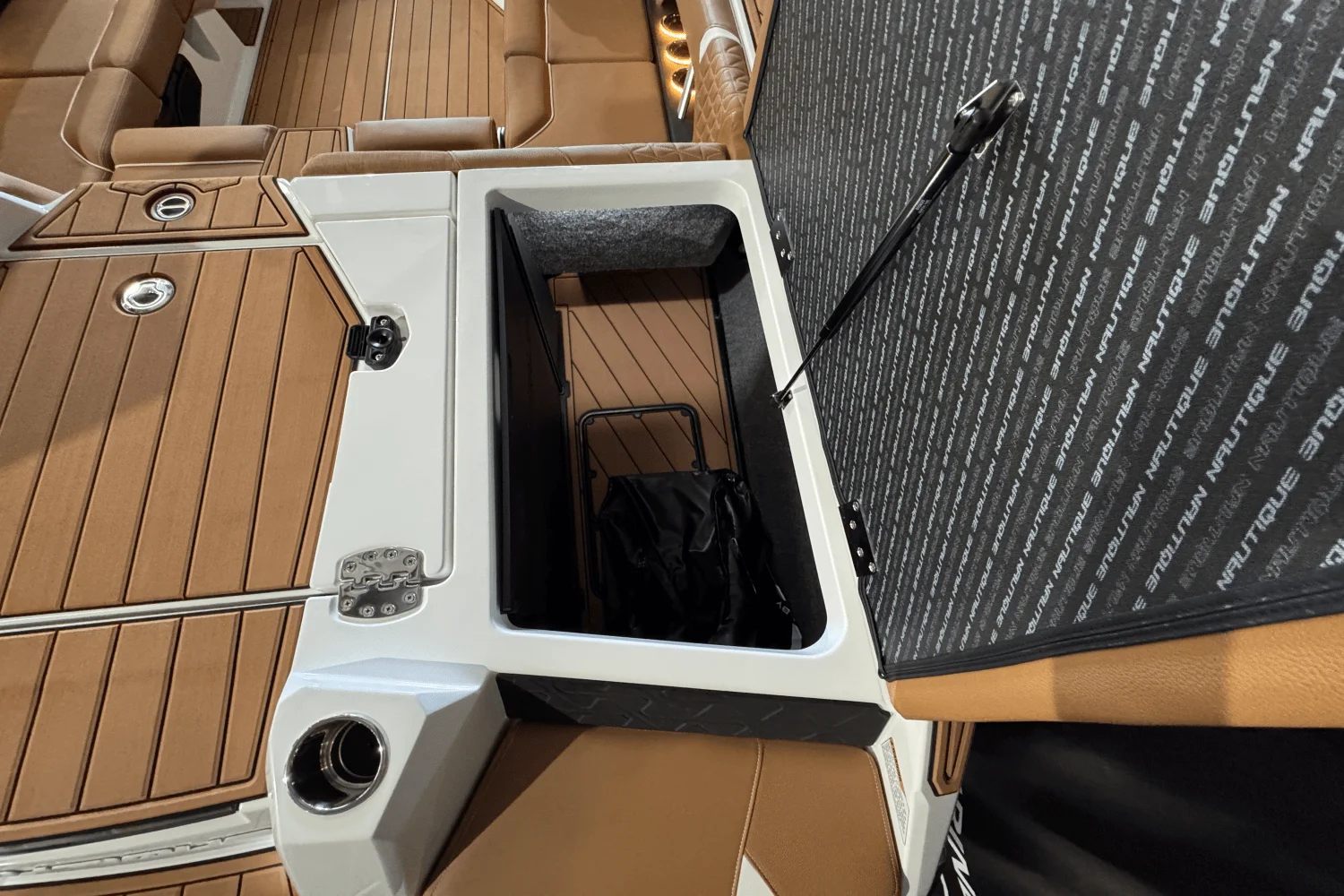 2025 Nautique Super Air Nautique GS22 Image Thumbnail #10