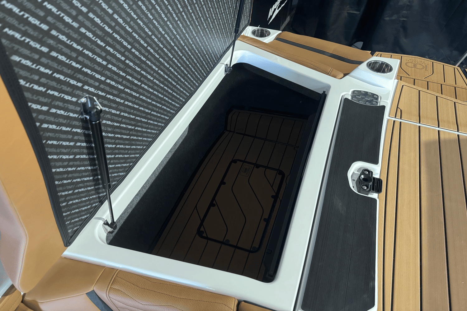 2025 Nautique Super Air Nautique G25 Image Thumbnail #13