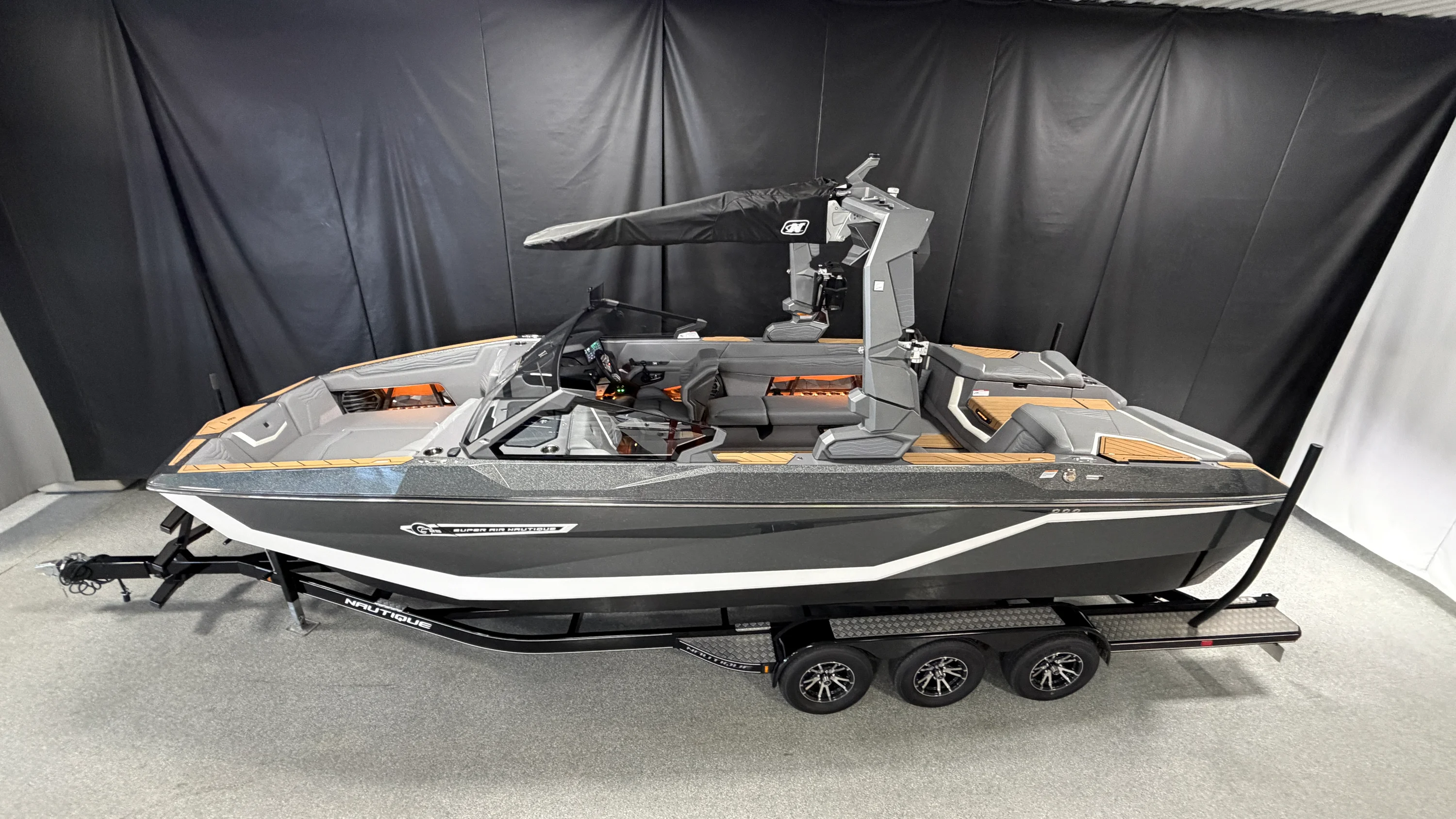 2025 Nautique Super Air Nautique G25 Image Thumbnail #1