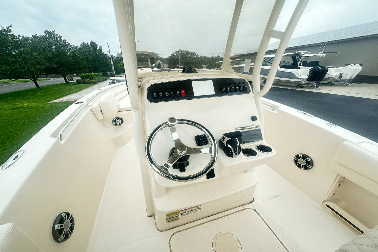 2025 Grady-White Fisherman 236 Image Thumbnail #13