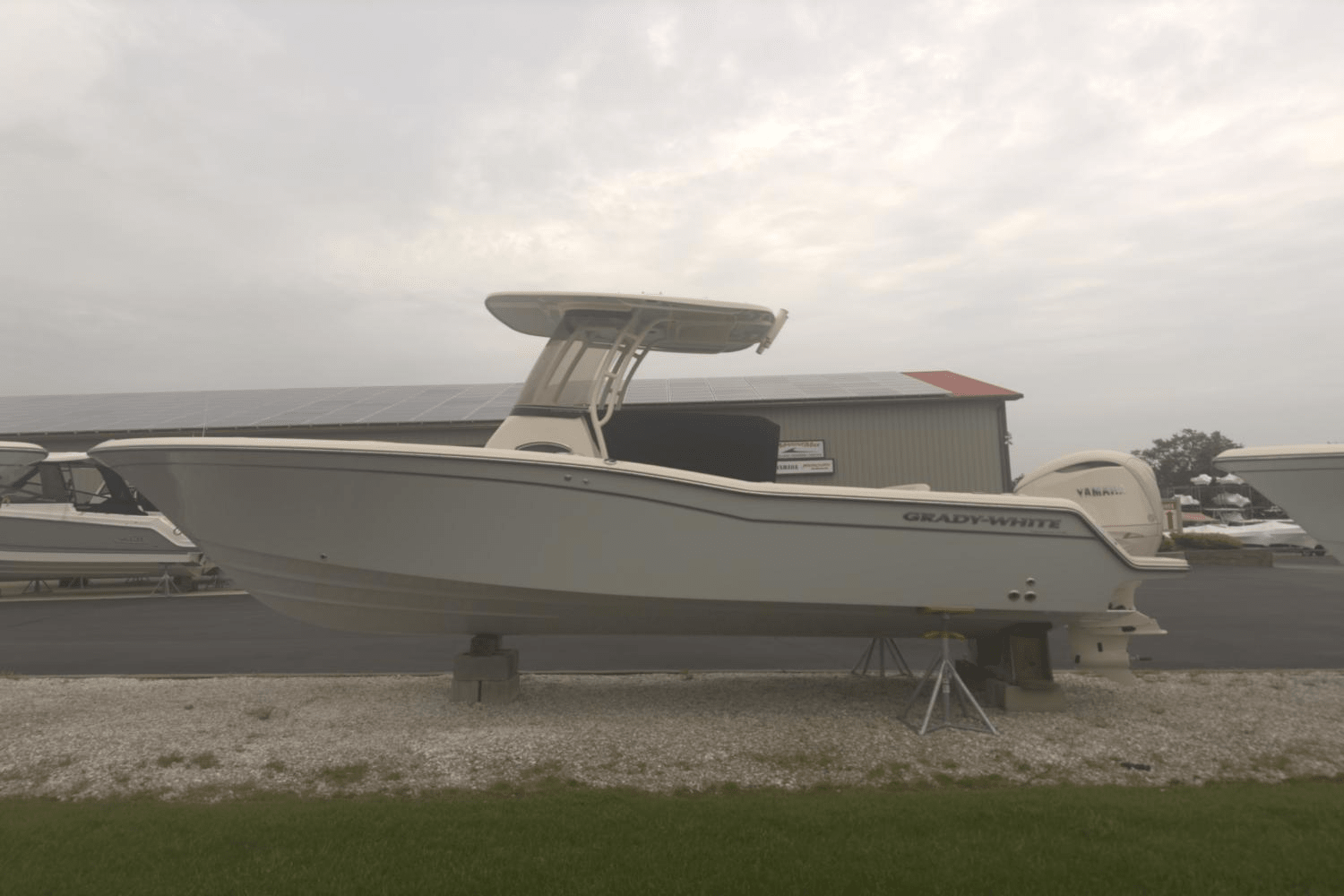 2025 Grady-White Fisherman 236 Image Thumbnail #3