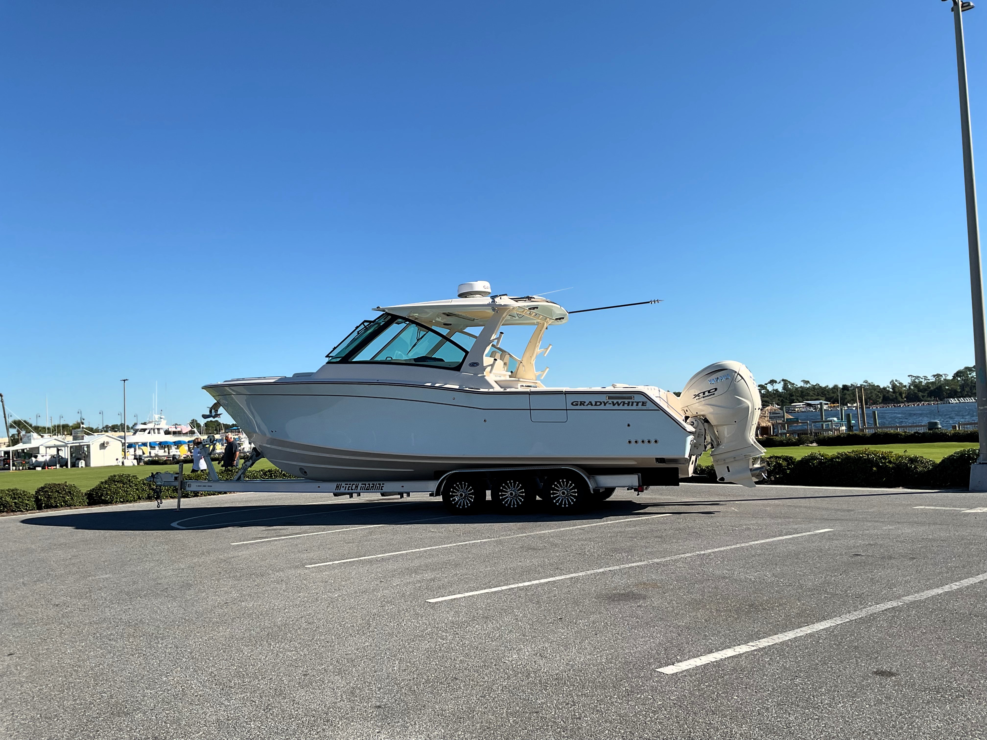 2026 Grady-White Freedom 345 Image Thumbnail #1