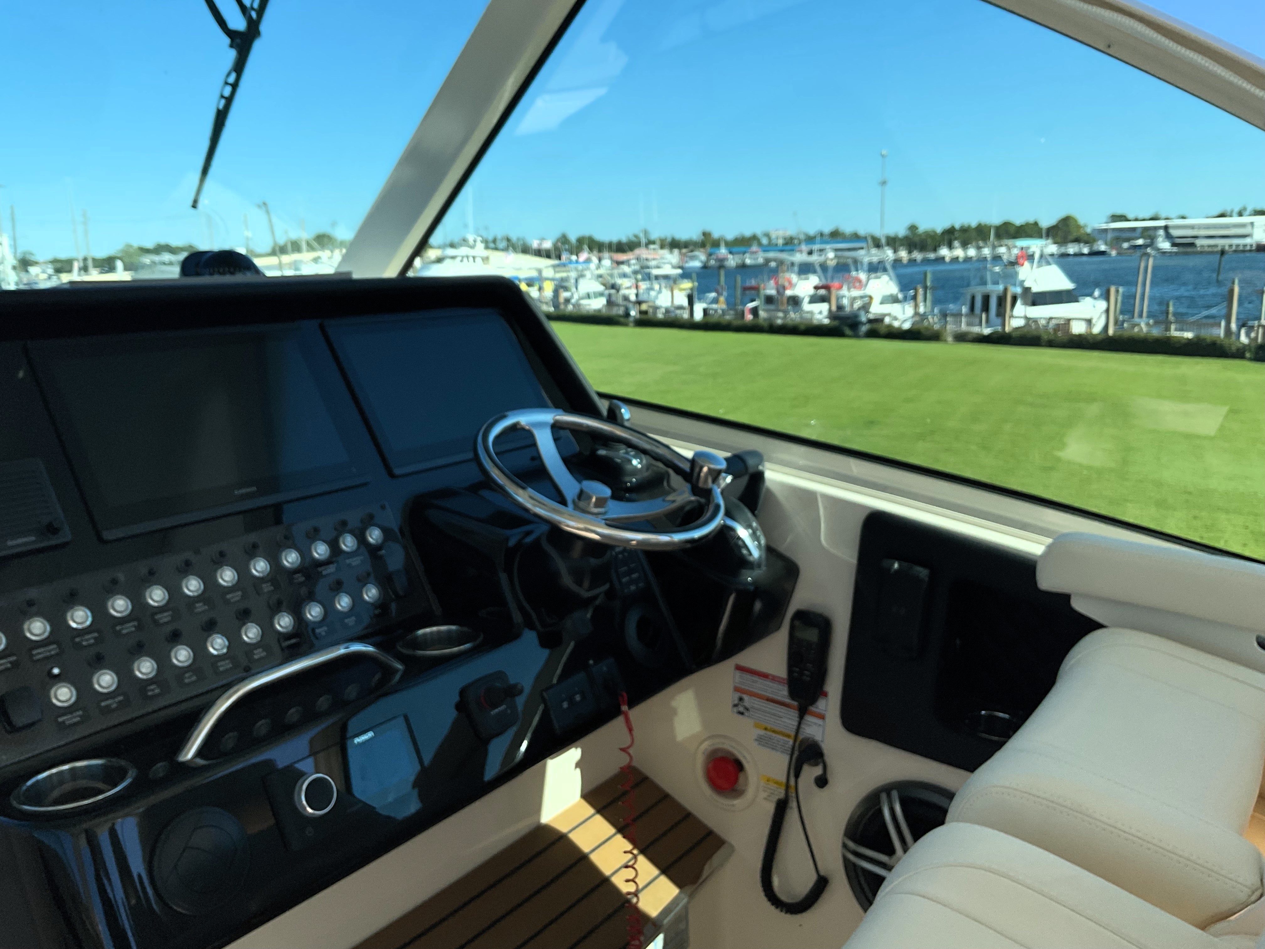 2026 Grady-White Freedom 345 Image Thumbnail #27