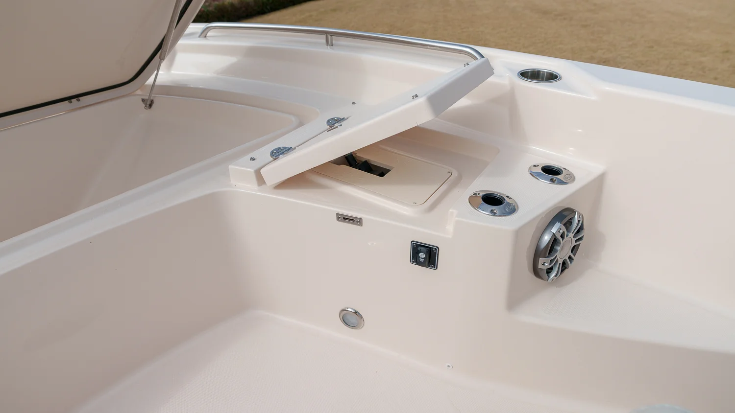 2025 Grady-White 231 CE Image Thumbnail #15