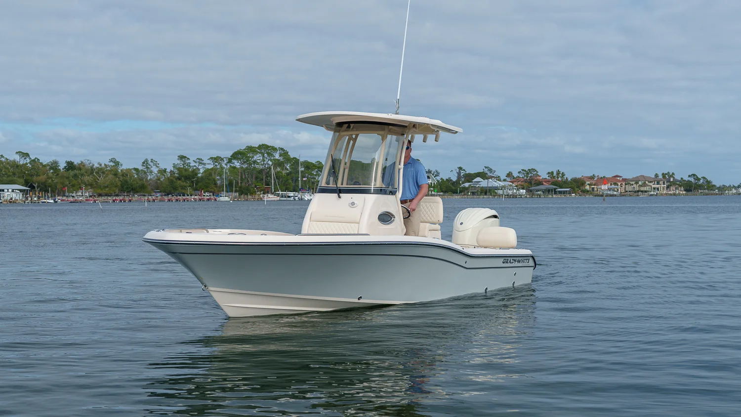 2025 Grady-White 231 CE Image Thumbnail #11