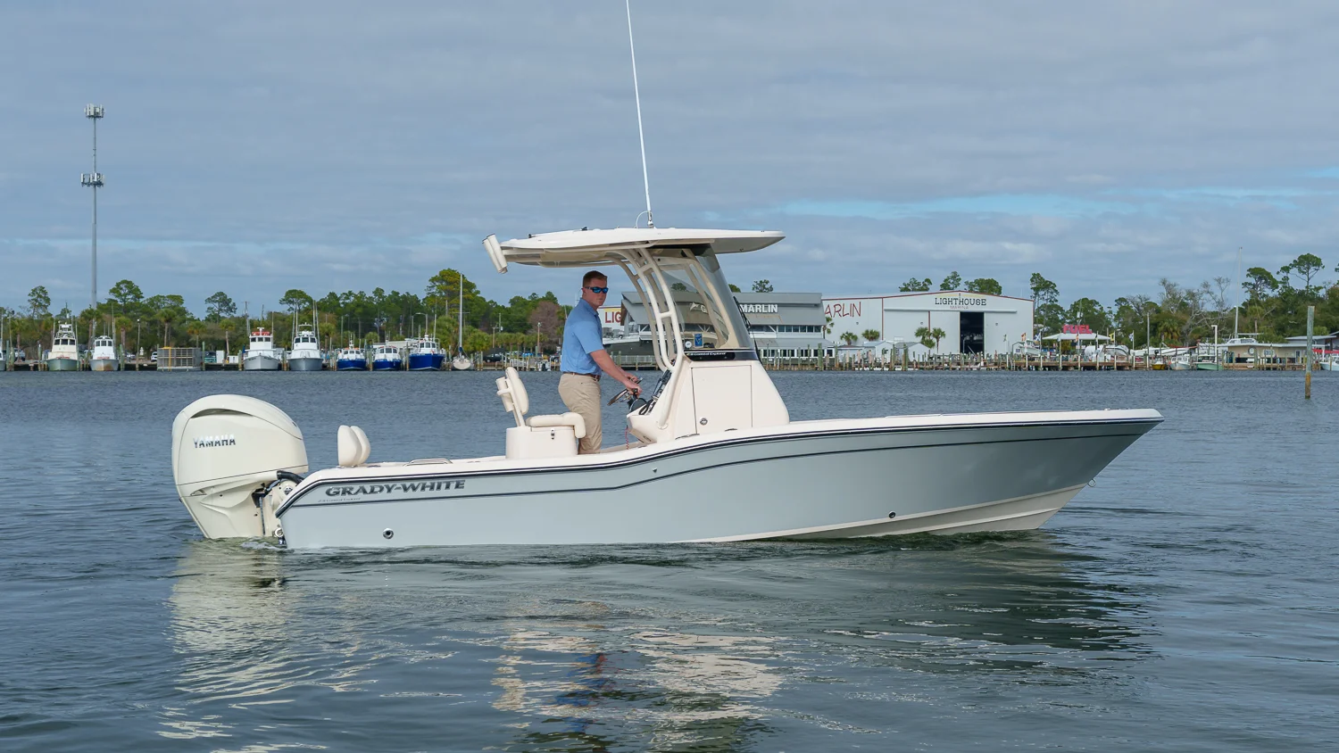 2025 Grady-White 231 CE Image Thumbnail #6