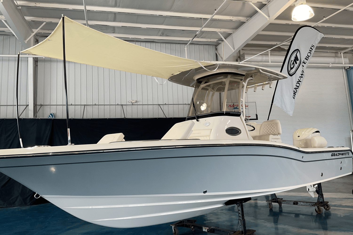 2025 Grady-White 231 CE Image Thumbnail #3