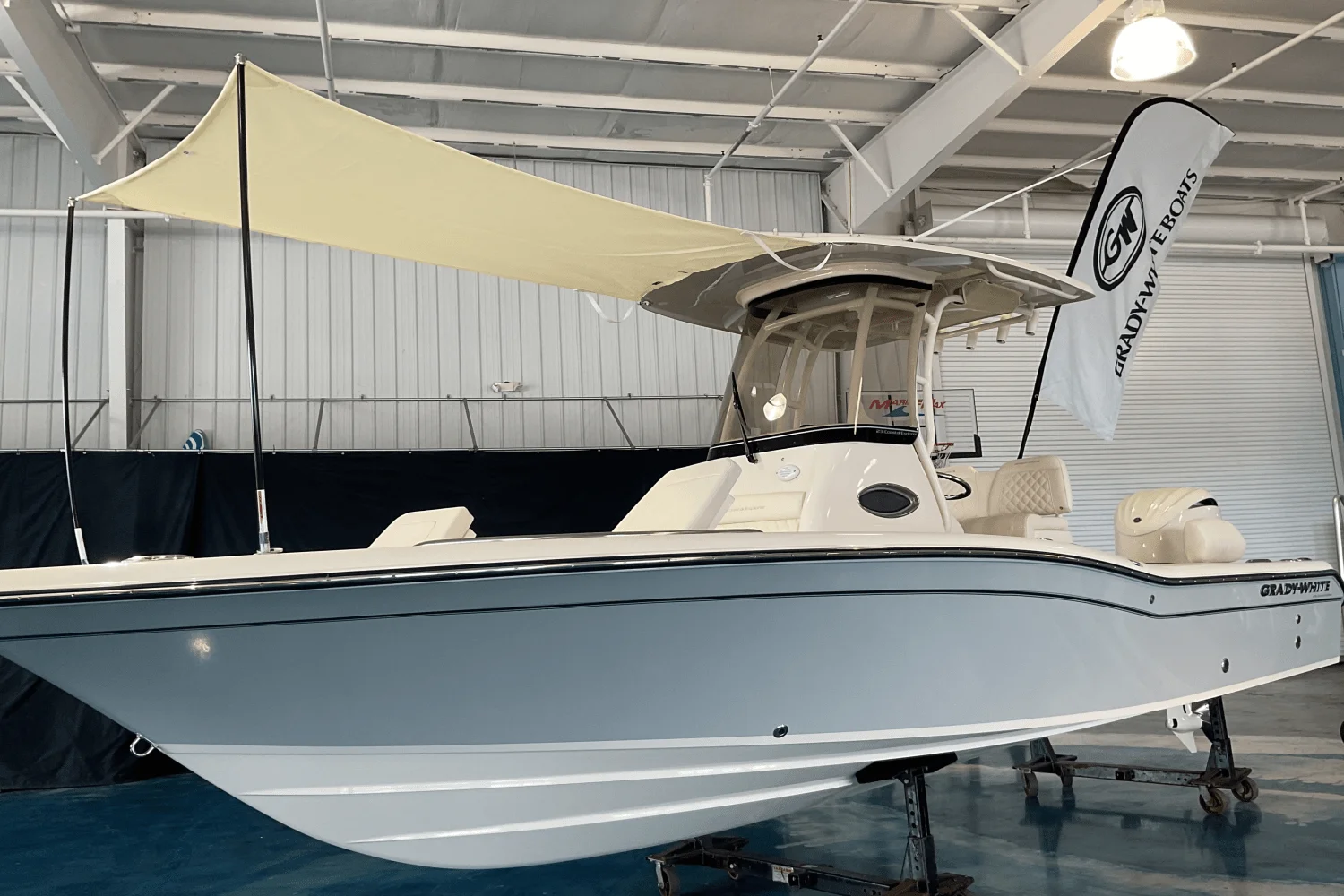 2025 Grady-White 231 CE Image Thumbnail #3