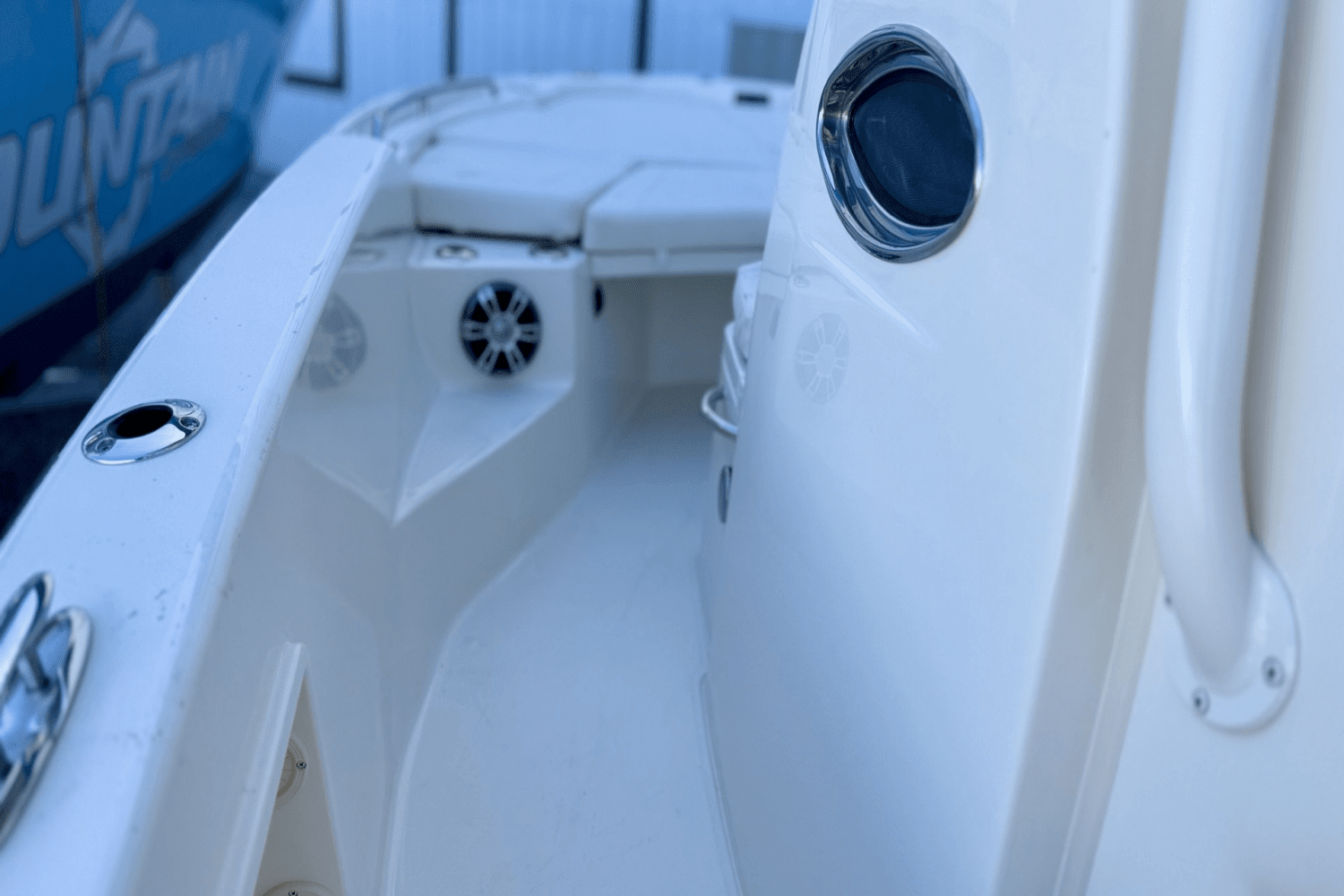 2025 Grady-White 231 CE Image Thumbnail #17