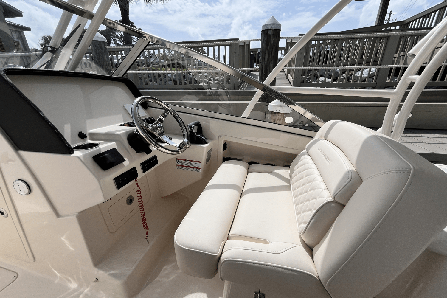 2025 Grady-White Freedom 275 Image Thumbnail #12