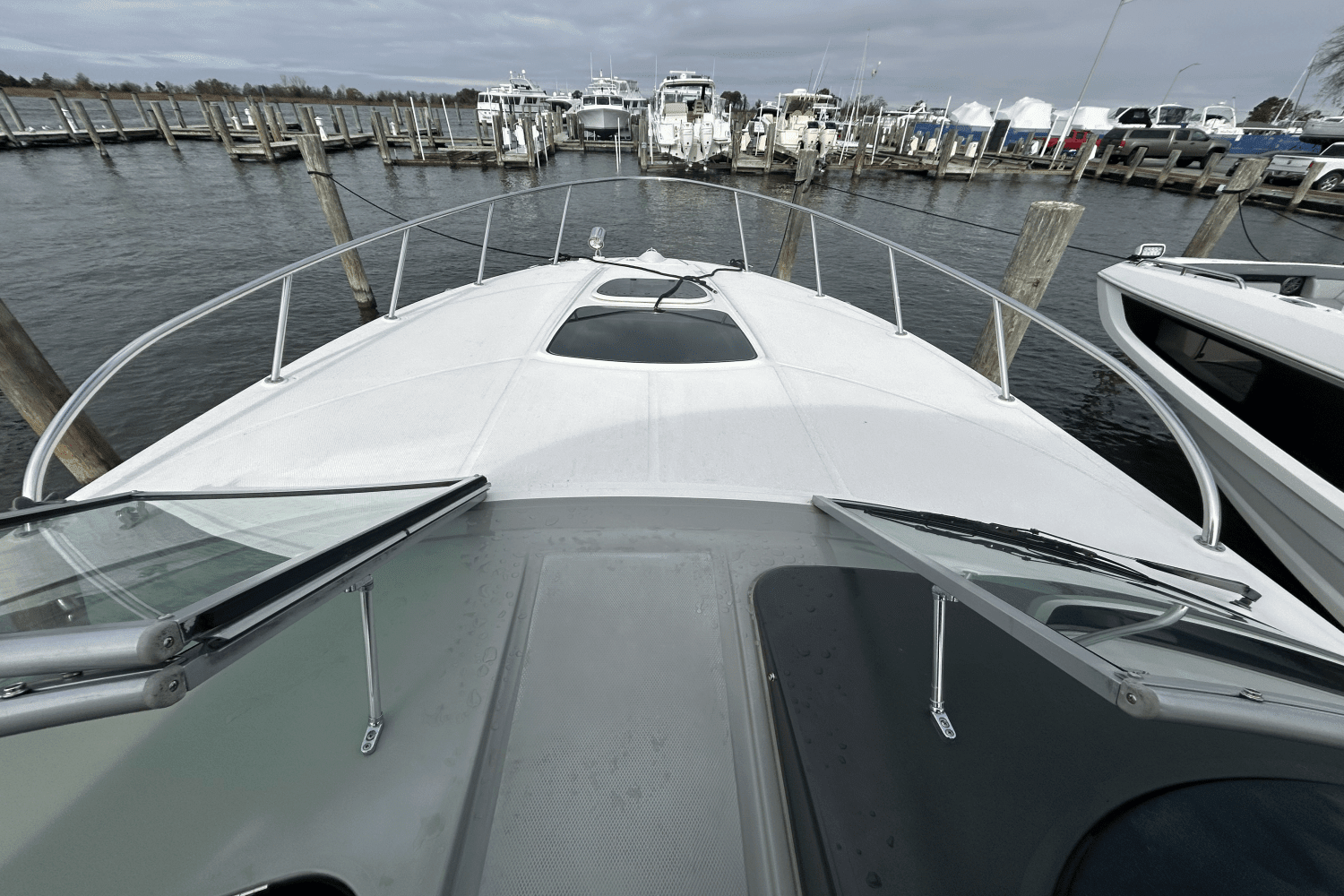 2015 Sea Ray 310 SUNDANCER Image Thumbnail #4