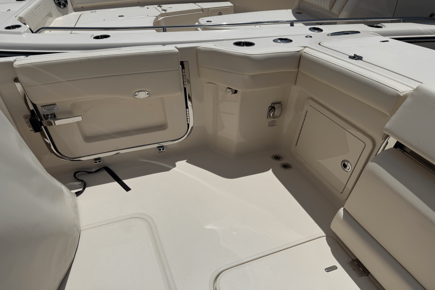 2026 Grady-White Freedom 345 Image Thumbnail #13