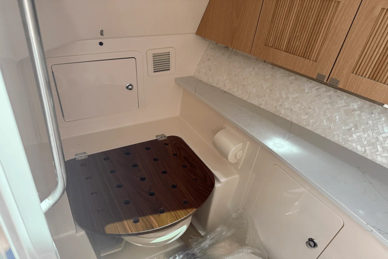 2026 Grady-White Freedom 345 Image Thumbnail #22